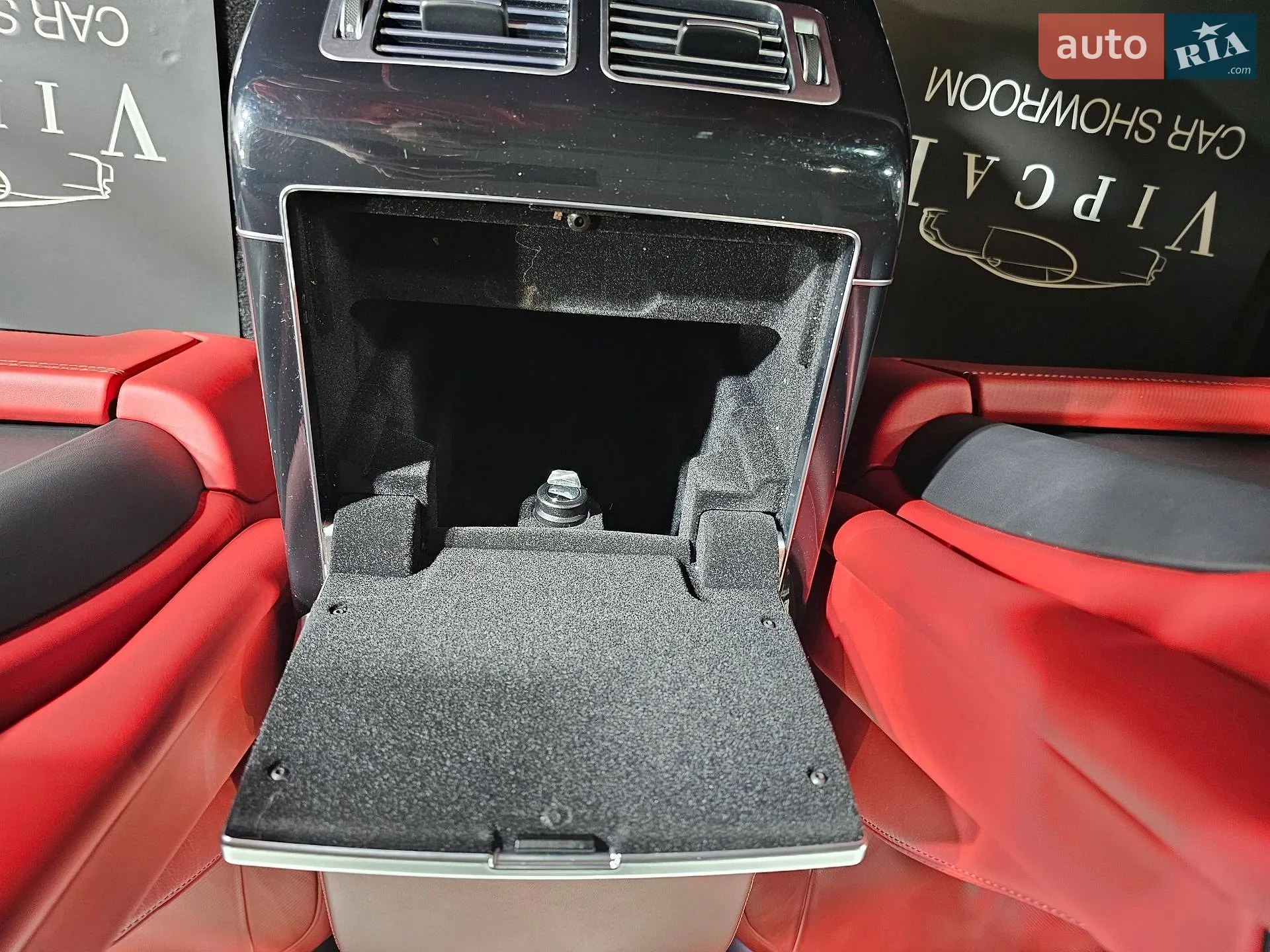 2018 Land Rover Range Rover - мініатюра 25