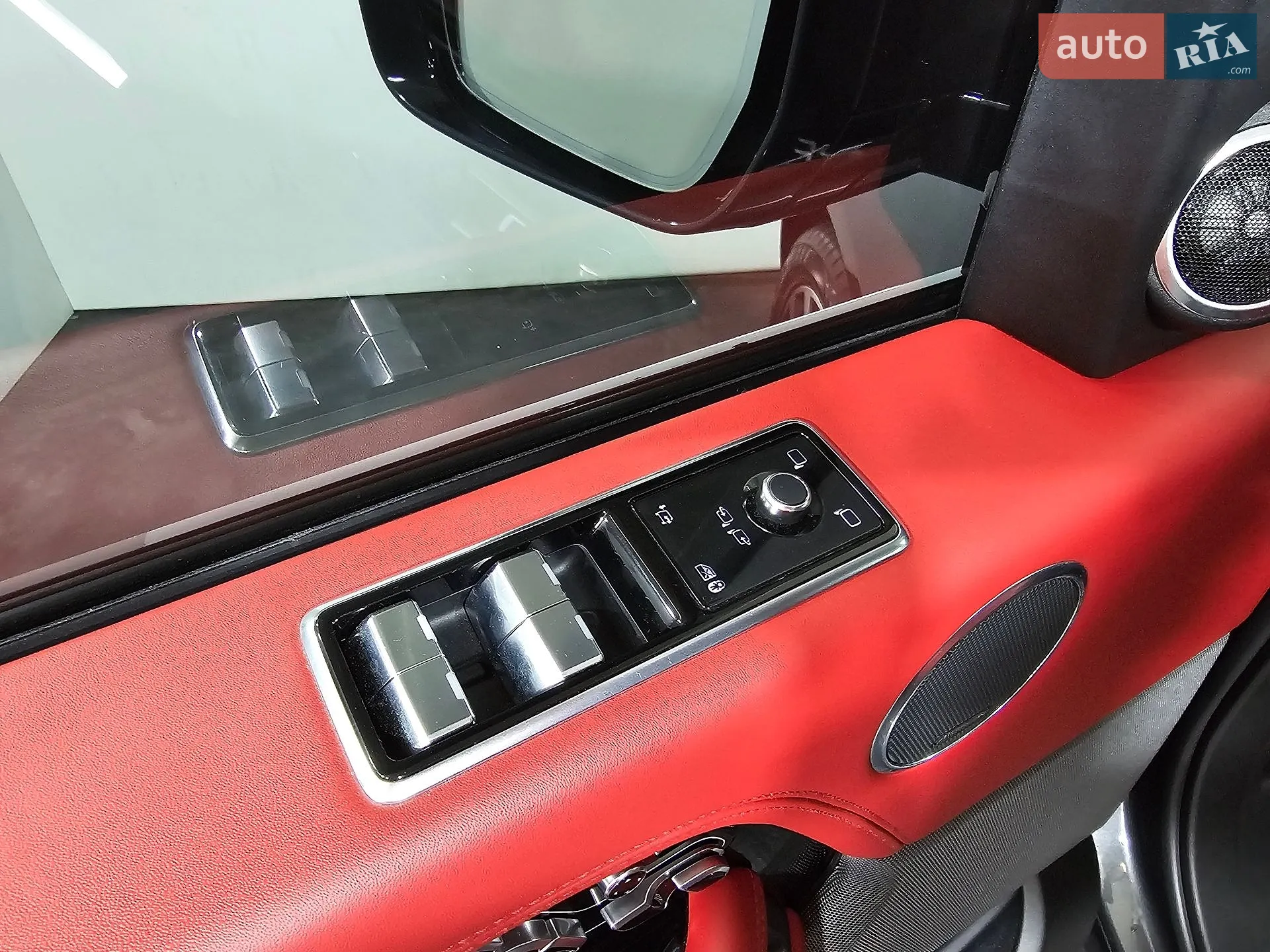 2018 Land Rover Range Rover - мініатюра 37