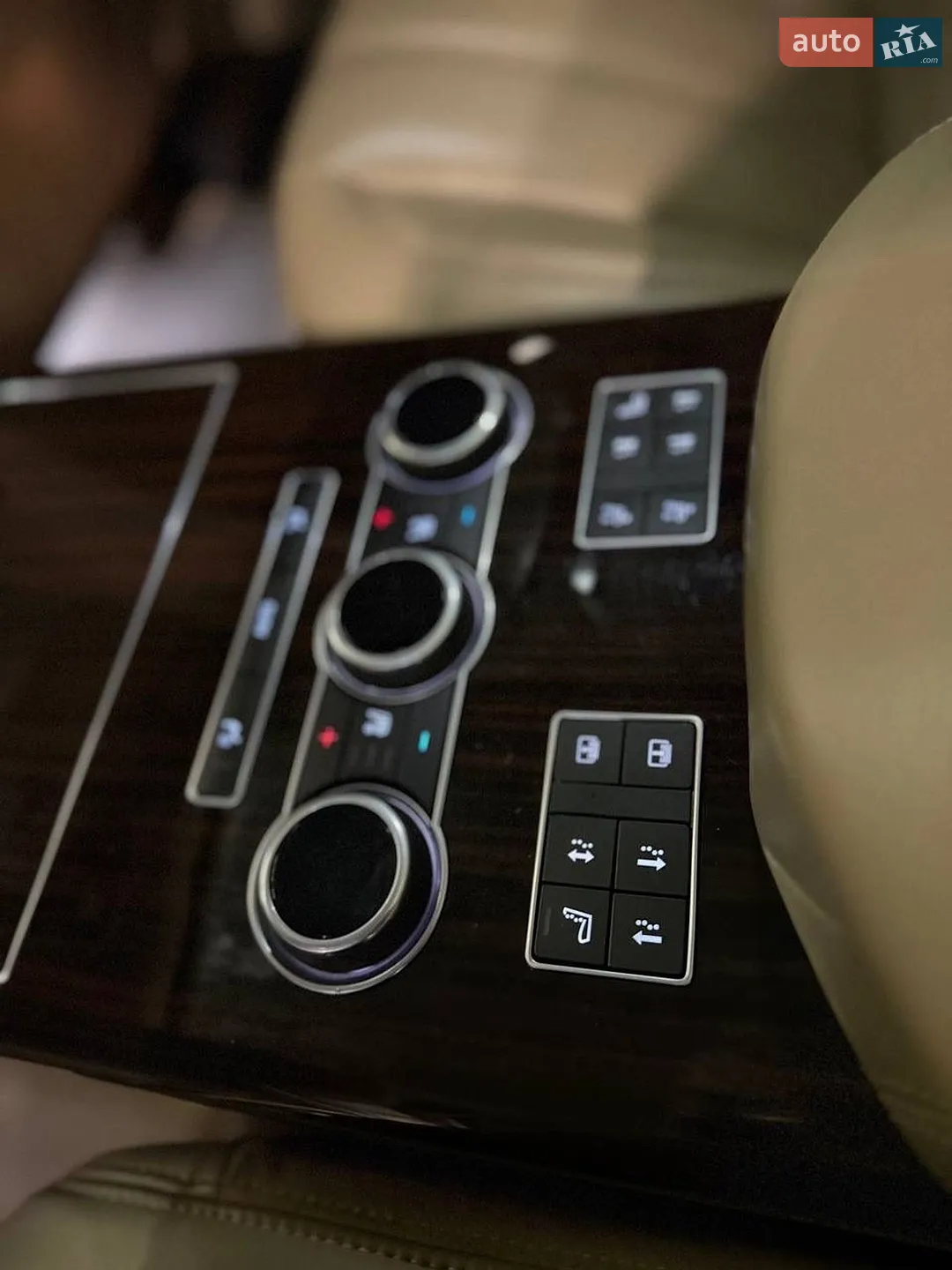 2013 Land Rover Range Rover - мініатюра 18