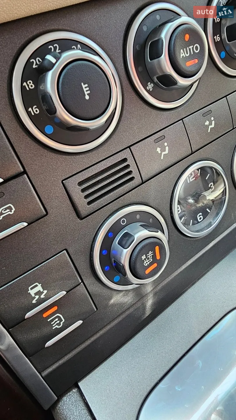 2010 Land Rover Range Rover - мініатюра 100