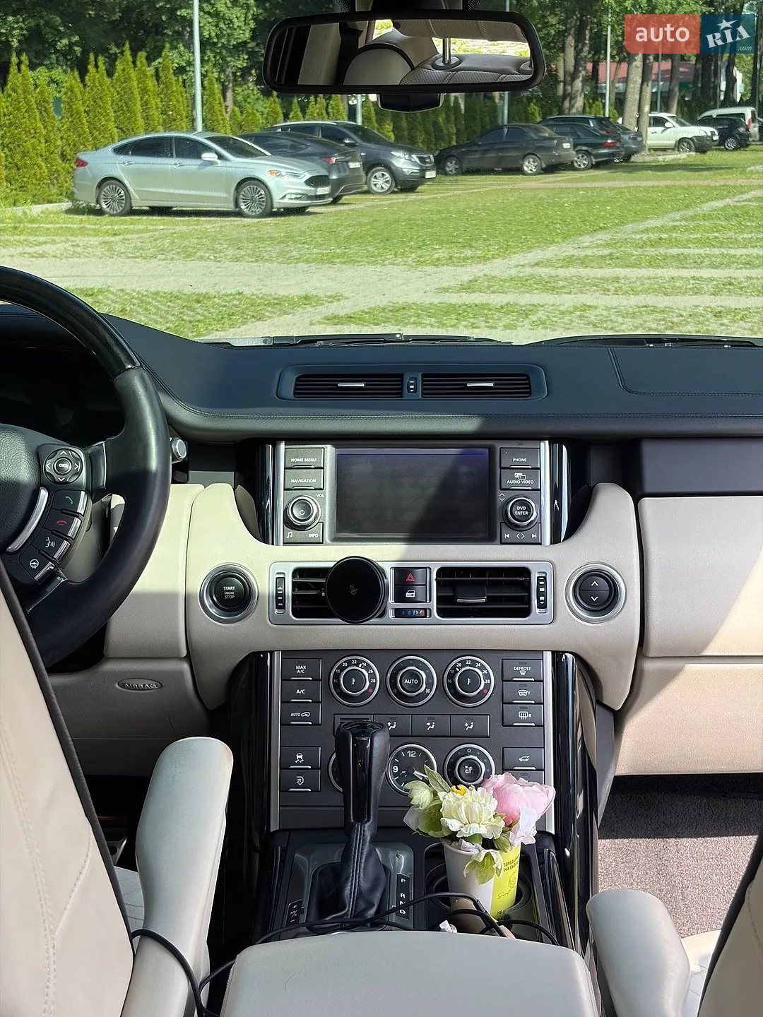 2010 Land Rover Range Rover - мініатюра 10