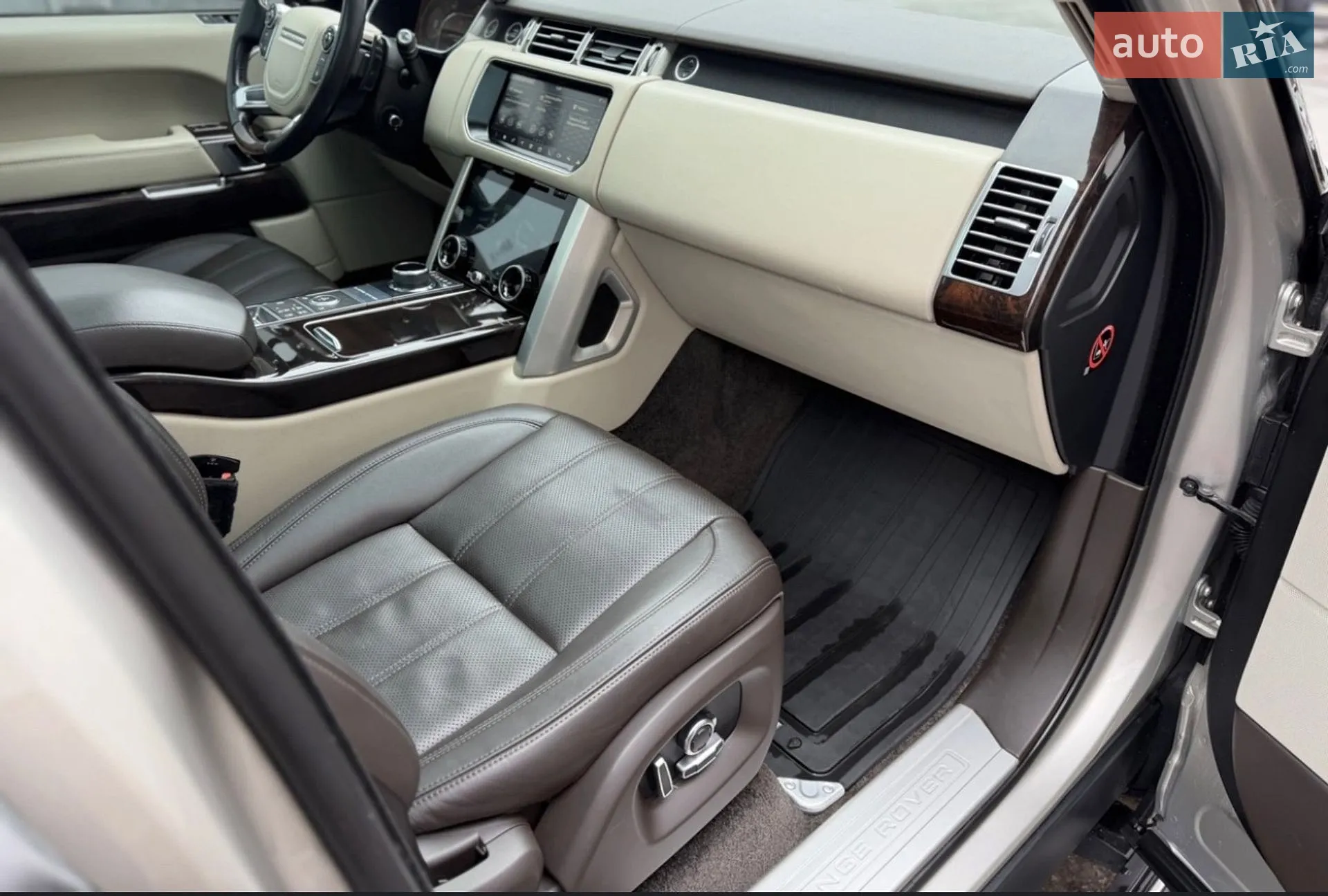 2017 Land Rover Range Rover - мініатюра 21