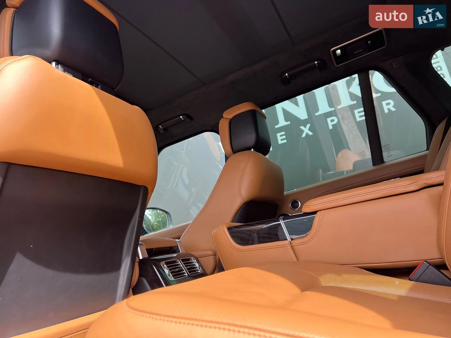 2020 Land Rover Range Rover - мініатюра 22