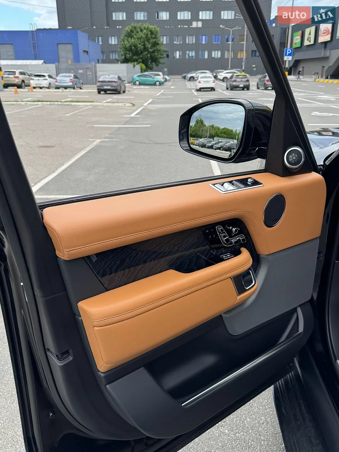 2020 Land Rover Range Rover - мініатюра 15
