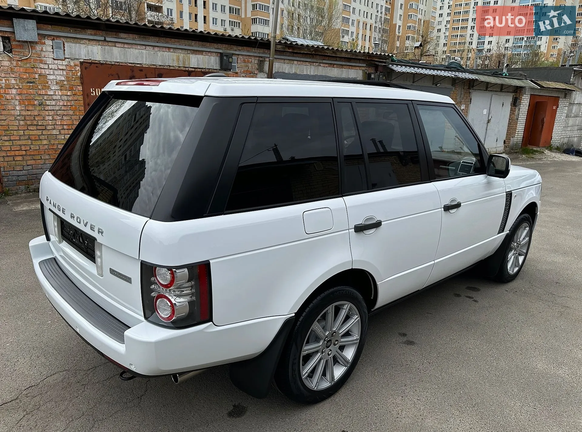 2010 Land Rover Range Rover - мініатюра 13