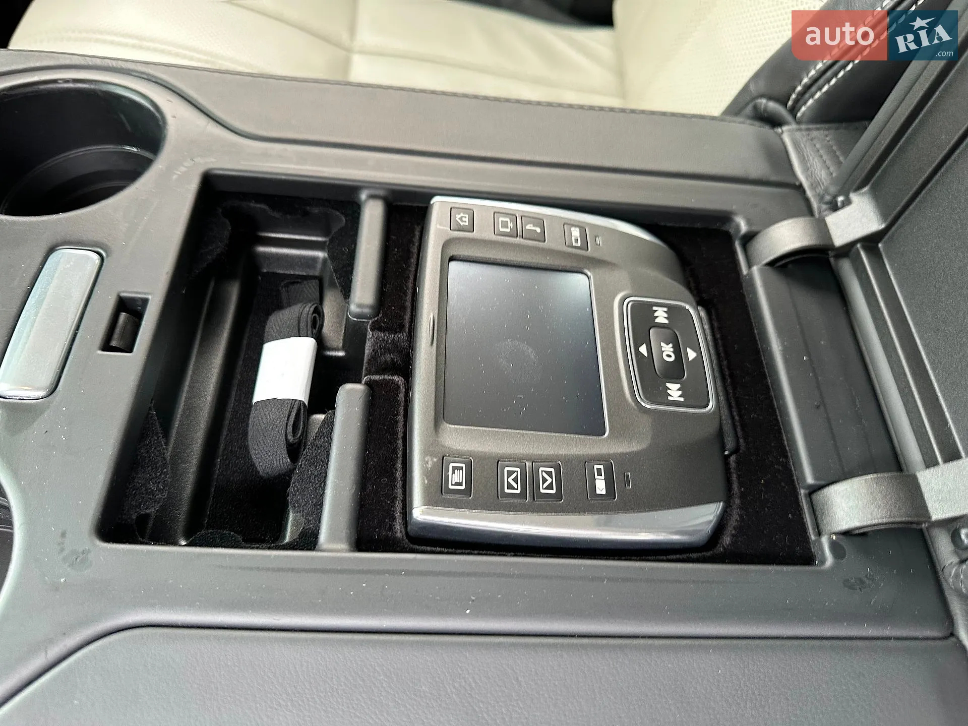 2010 Land Rover Range Rover - мініатюра 42