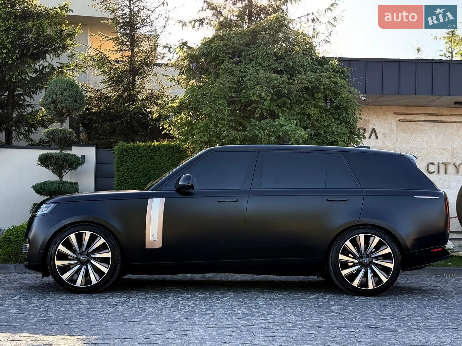2023 Land Rover Range Rover - мініатюра 10