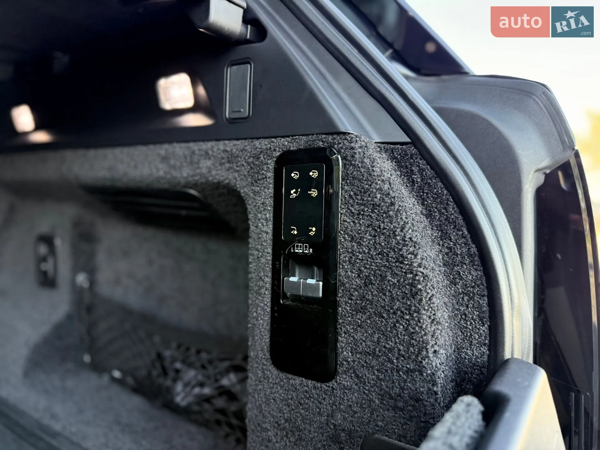 2023 Land Rover Range Rover - мініатюра 74