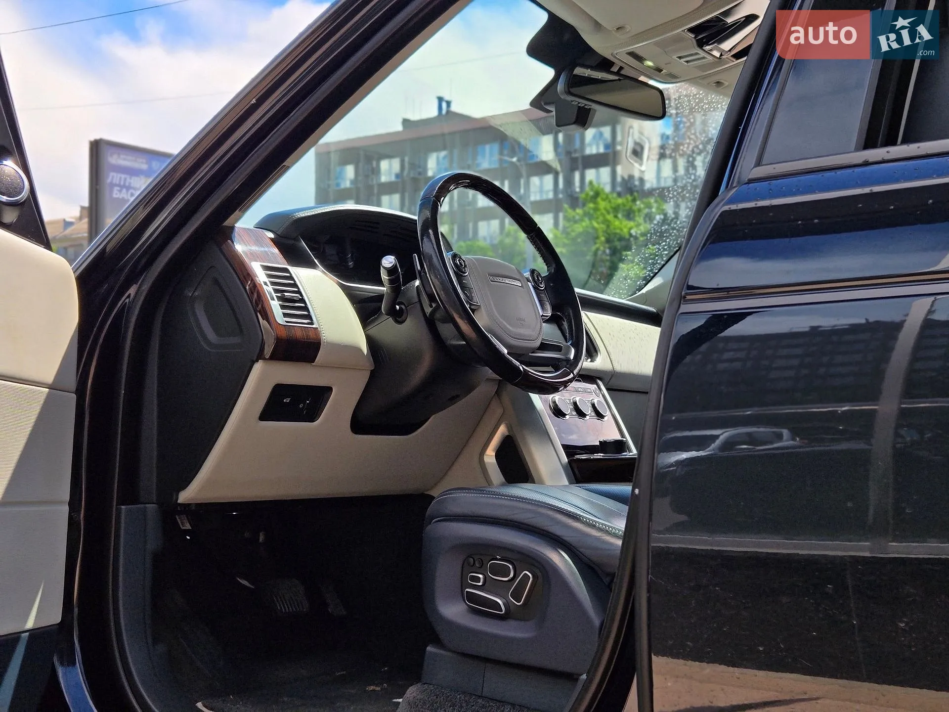 2013 Land Rover Range Rover - мініатюра 32