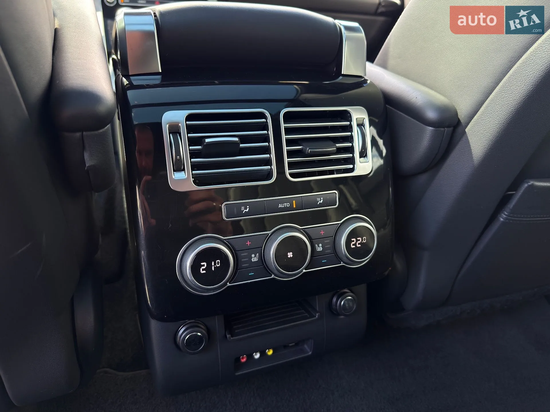 2015 Land Rover Range Rover - мініатюра 29
