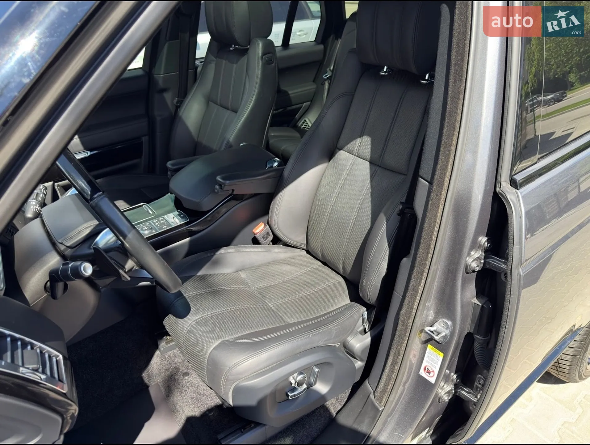 2015 Land Rover Range Rover - мініатюра 22