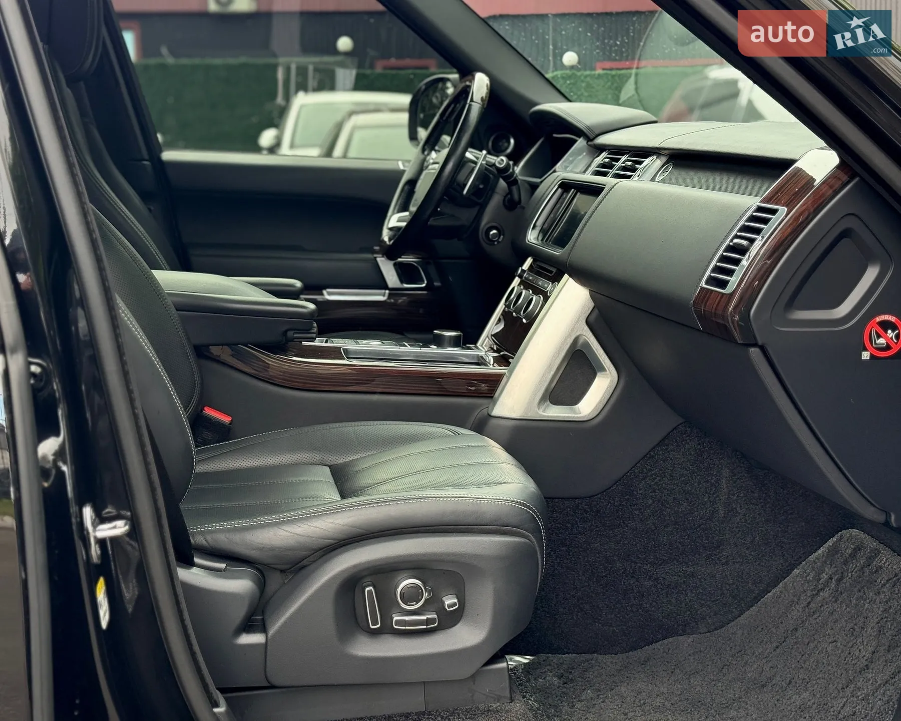 2016 Land Rover Range Rover - мініатюра 23