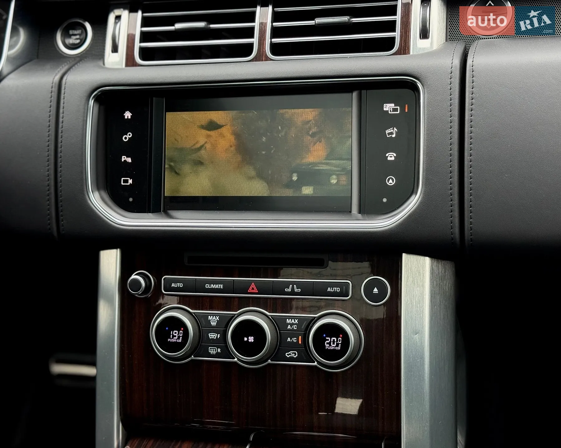 2016 Land Rover Range Rover - мініатюра 29