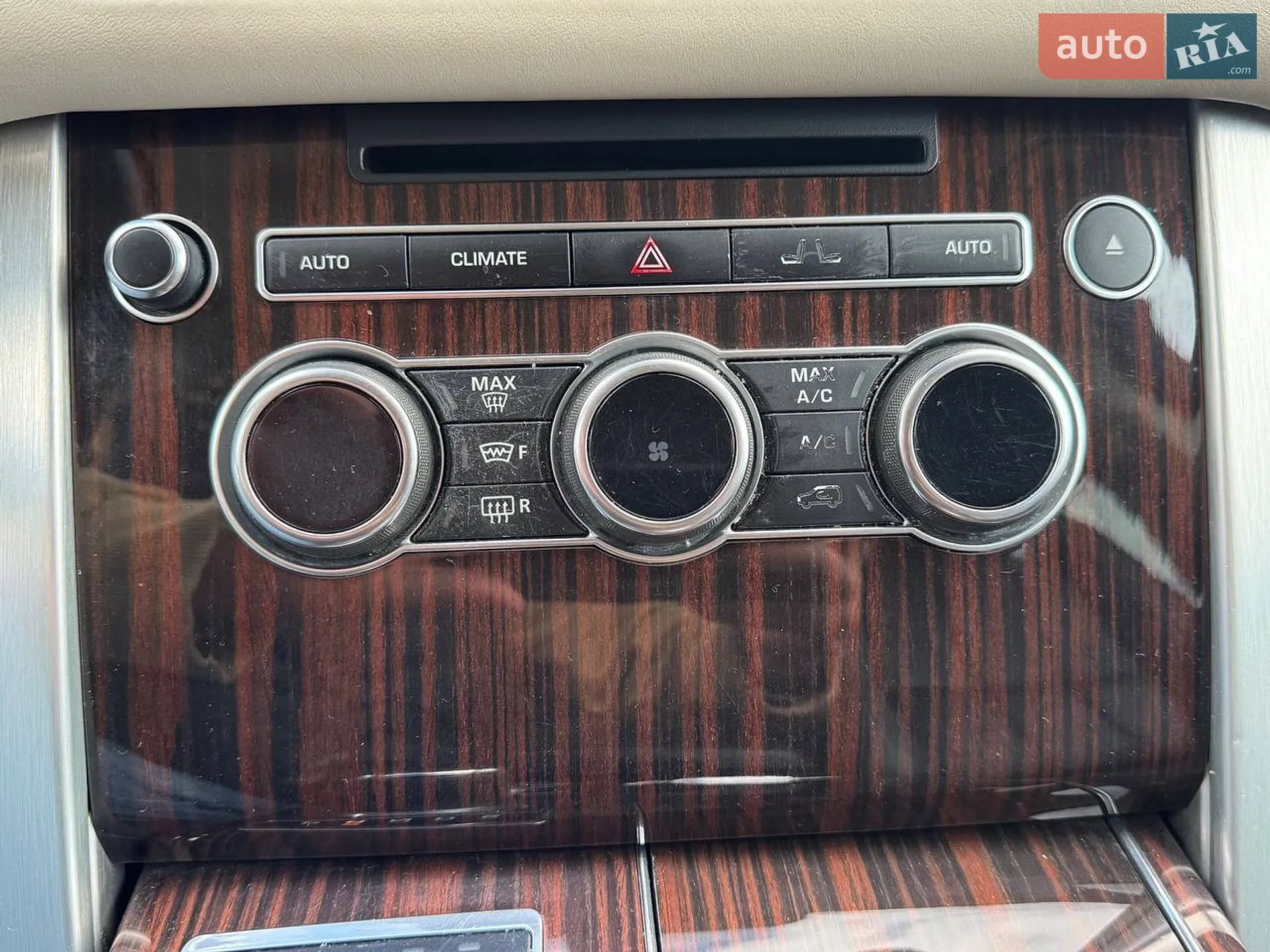 2013 Land Rover Range Rover - мініатюра 22