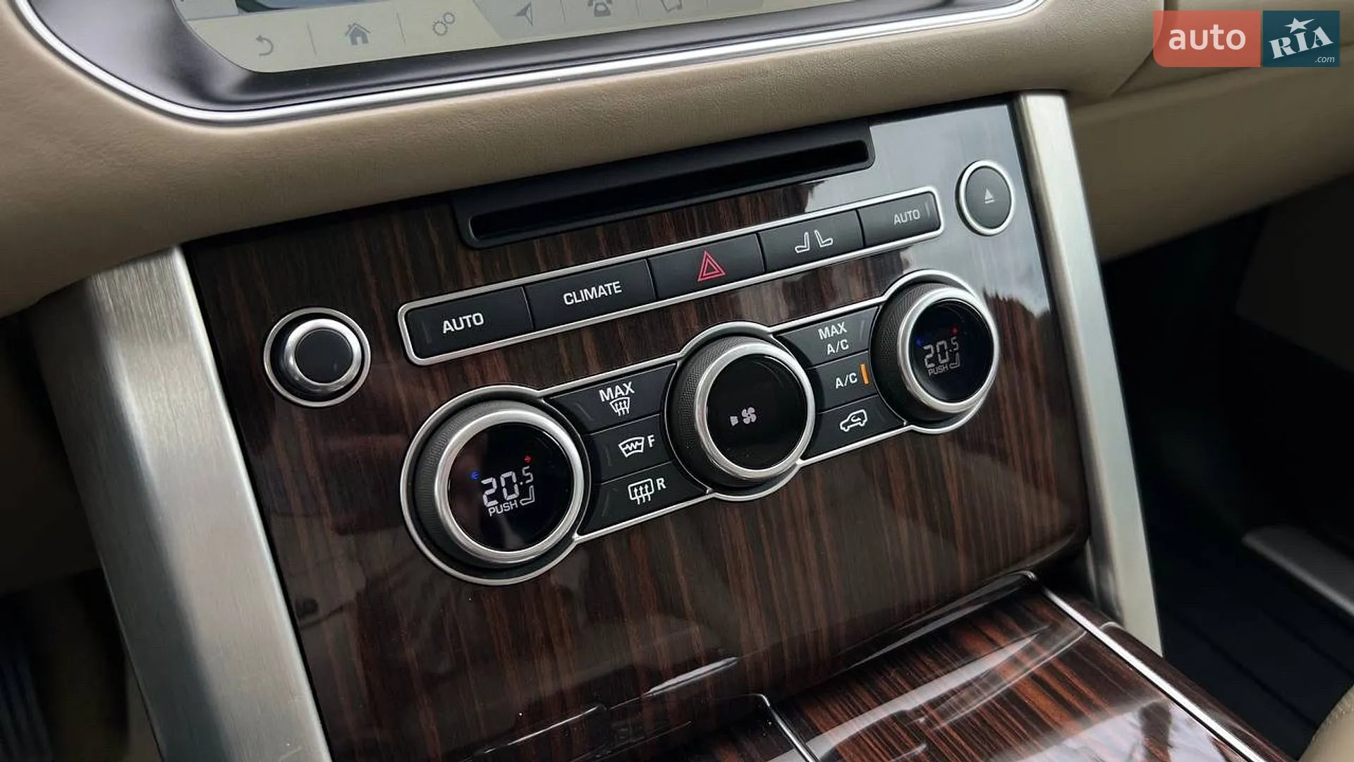 2017 Land Rover Range Rover - мініатюра 14