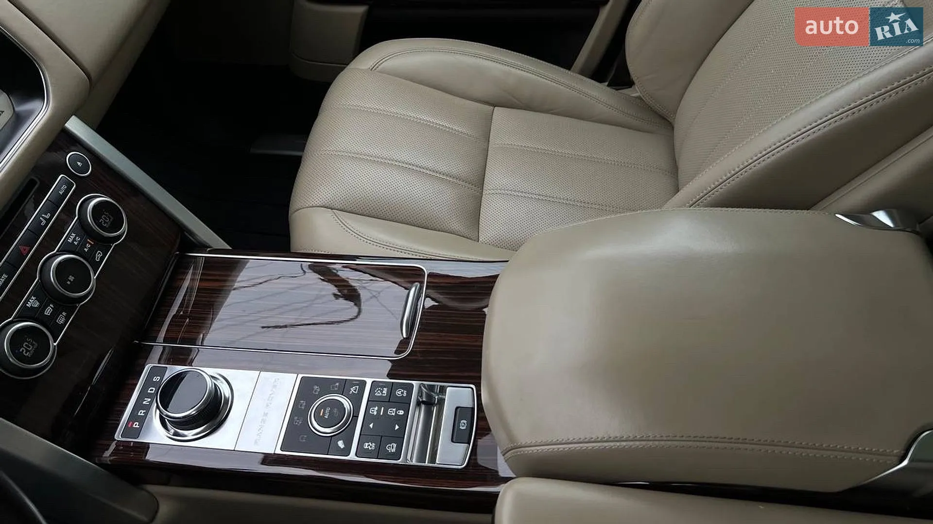 2017 Land Rover Range Rover - мініатюра 25