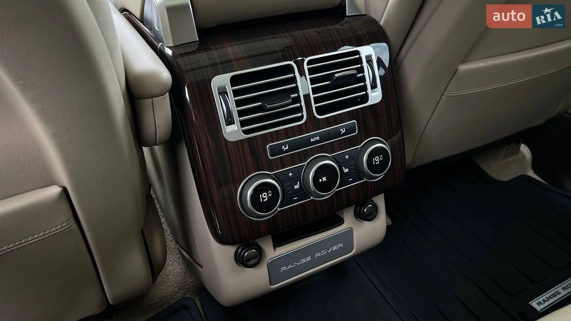 2017 Land Rover Range Rover - мініатюра 31