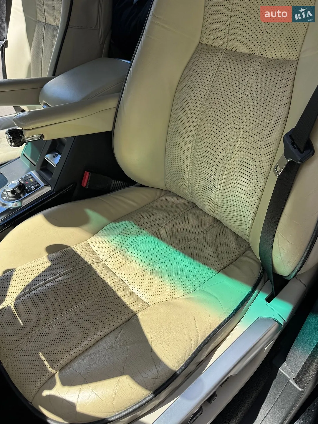 2010 Land Rover Range Rover - мініатюра 27