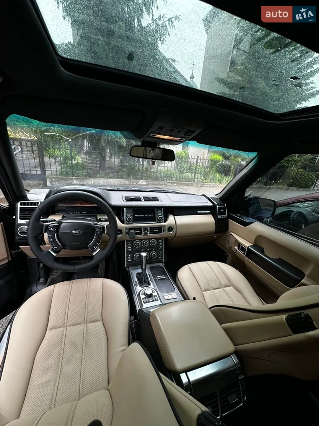2010 Land Rover Range Rover - мініатюра 15