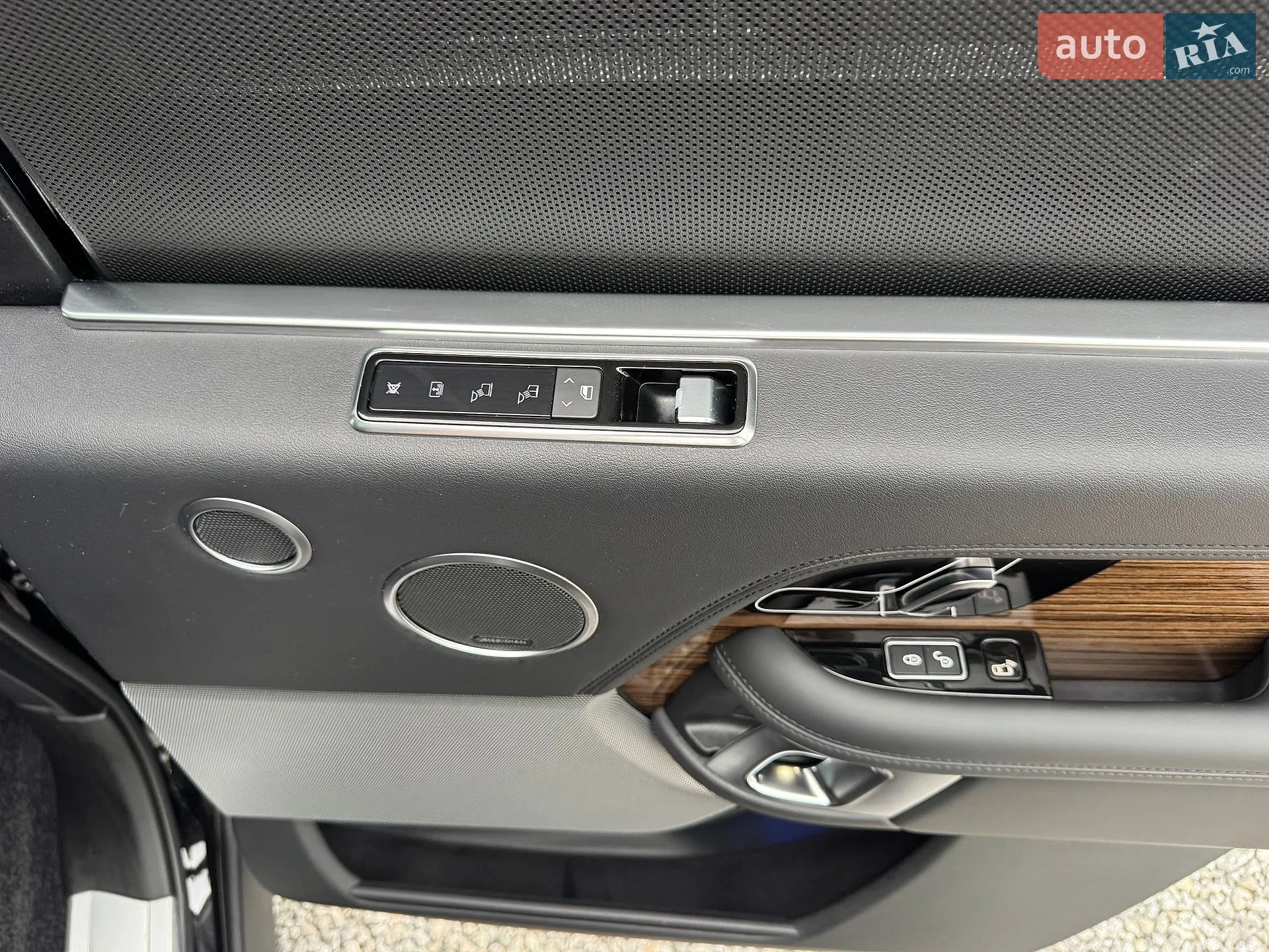 2018 Land Rover Range Rover - мініатюра 41