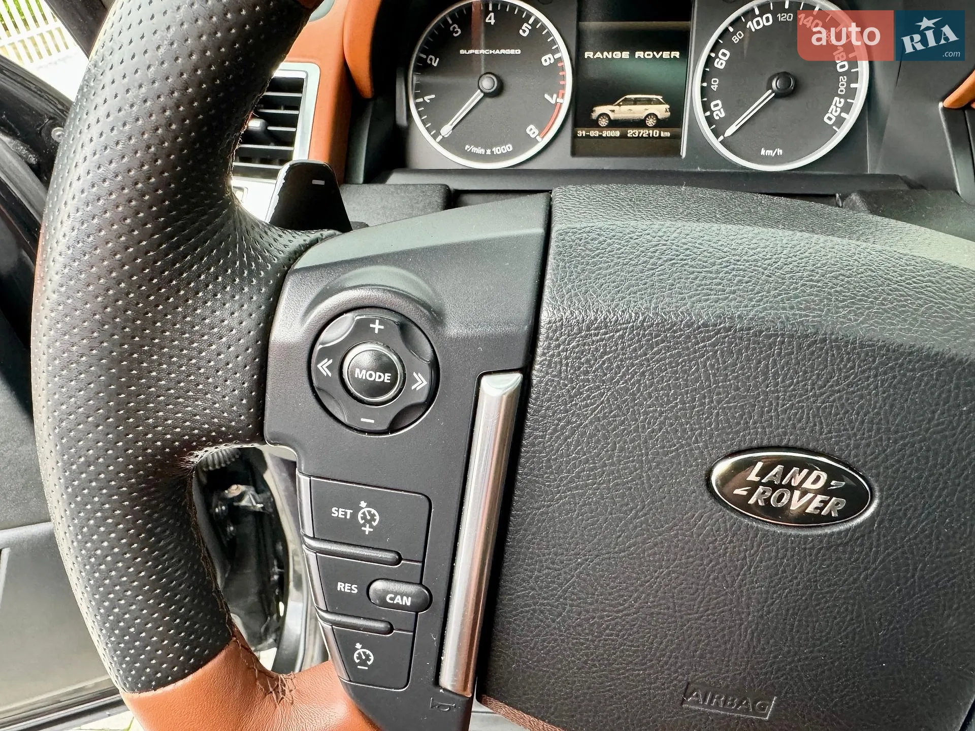 2011 Land Rover Range Rover - мініатюра 28