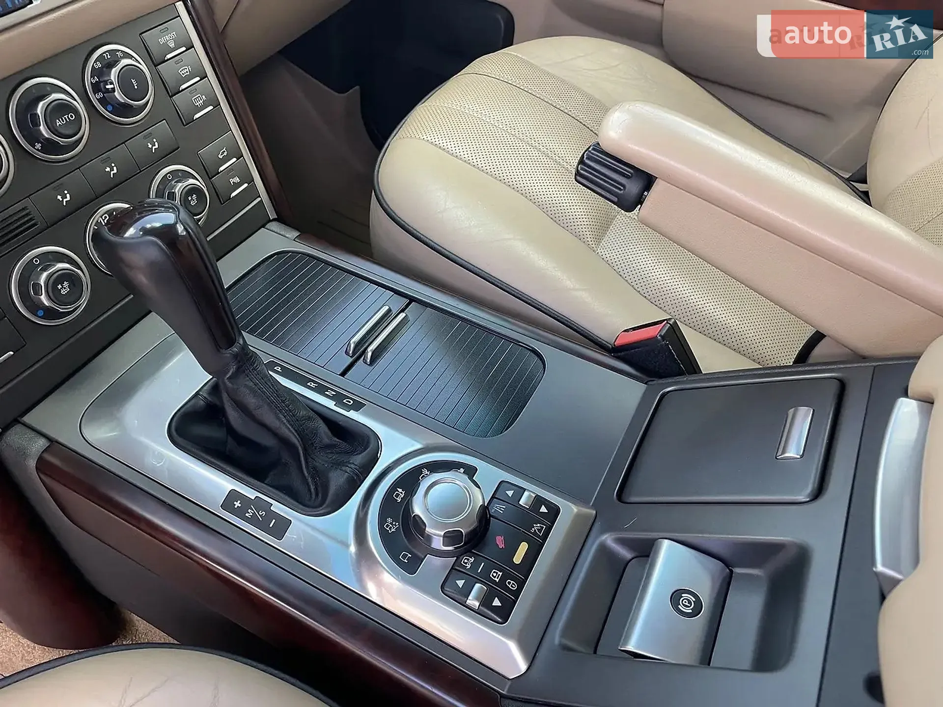 2010 Land Rover Range Rover - мініатюра 20