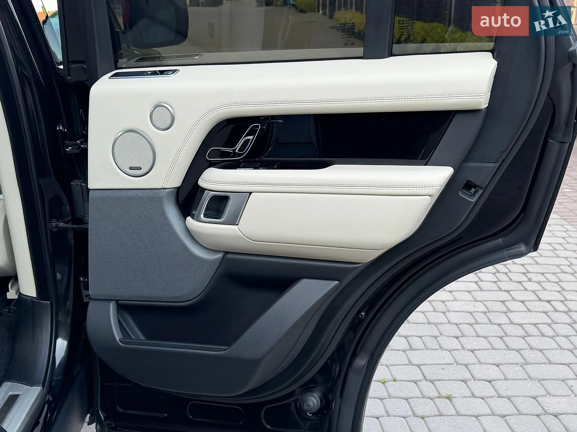 2020 Land Rover Range Rover - мініатюра 25