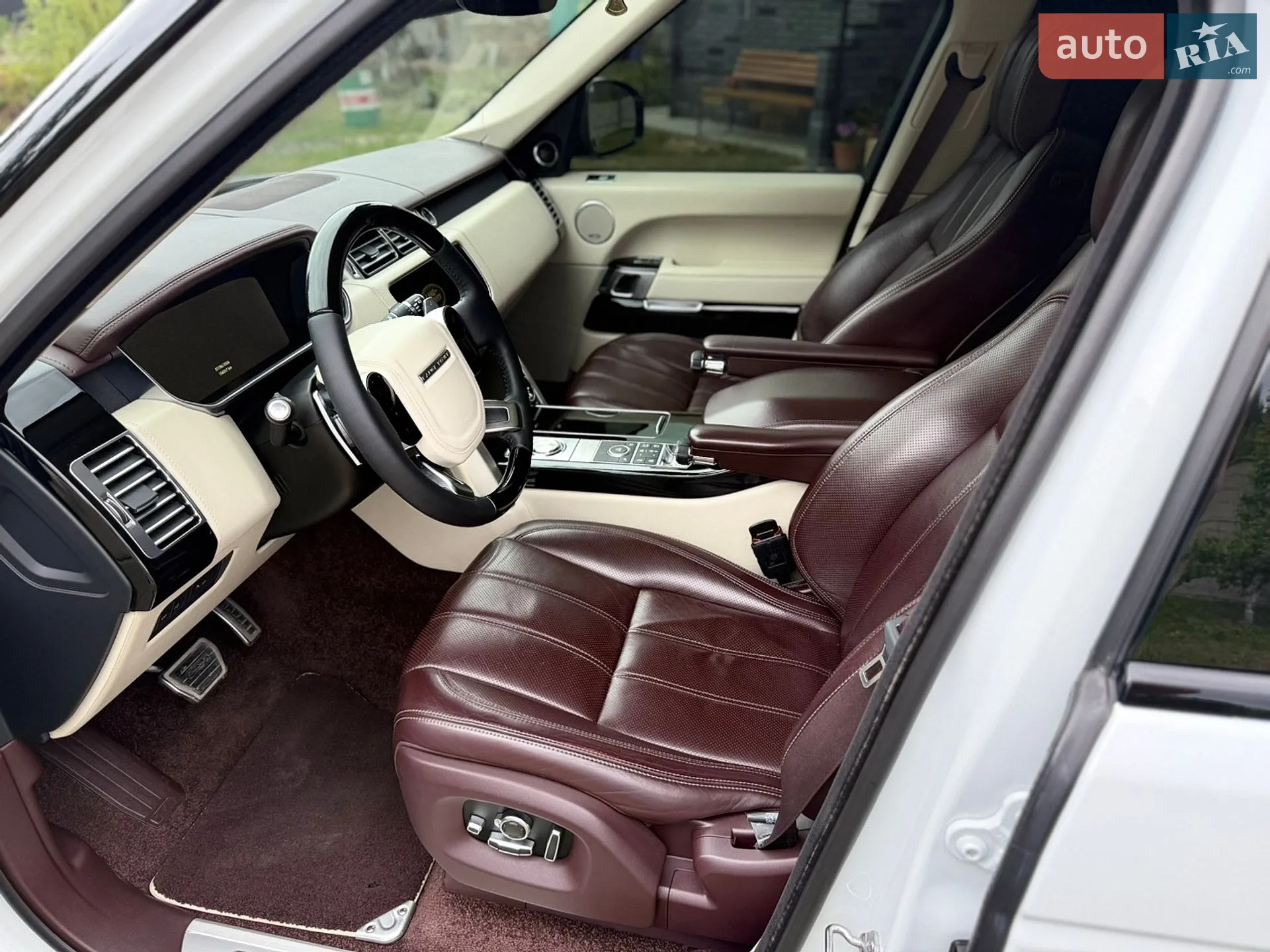 2016 Land Rover Range Rover - мініатюра 32
