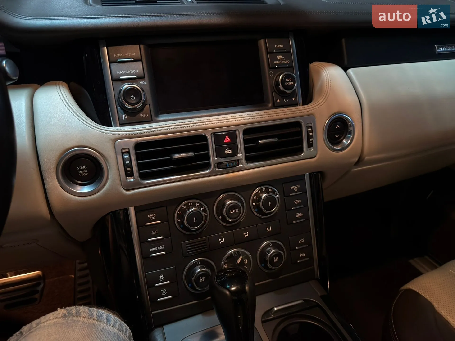 2011 Land Rover Range Rover - мініатюра 17