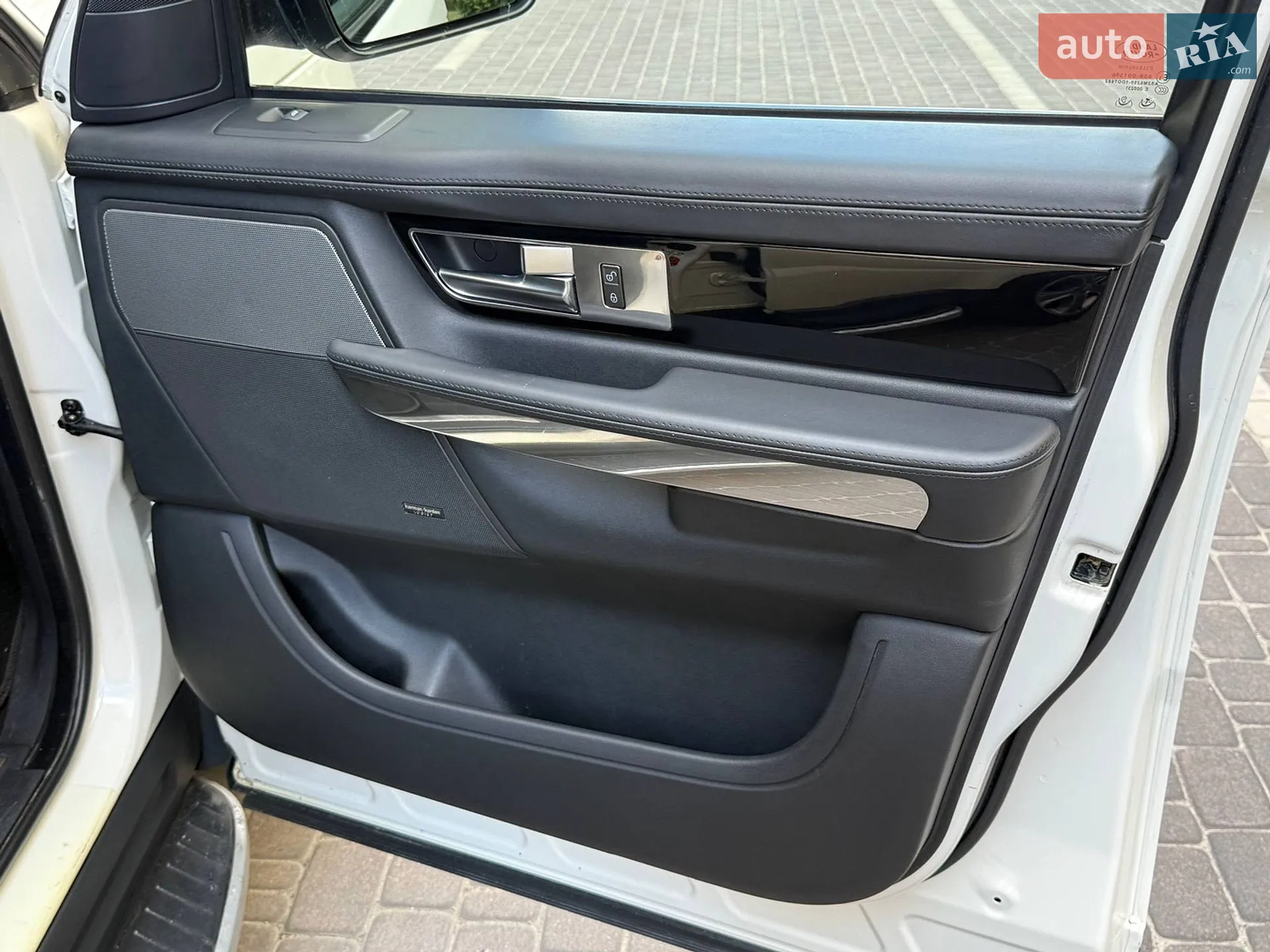 2010 Land Rover Range Rover - мініатюра 15