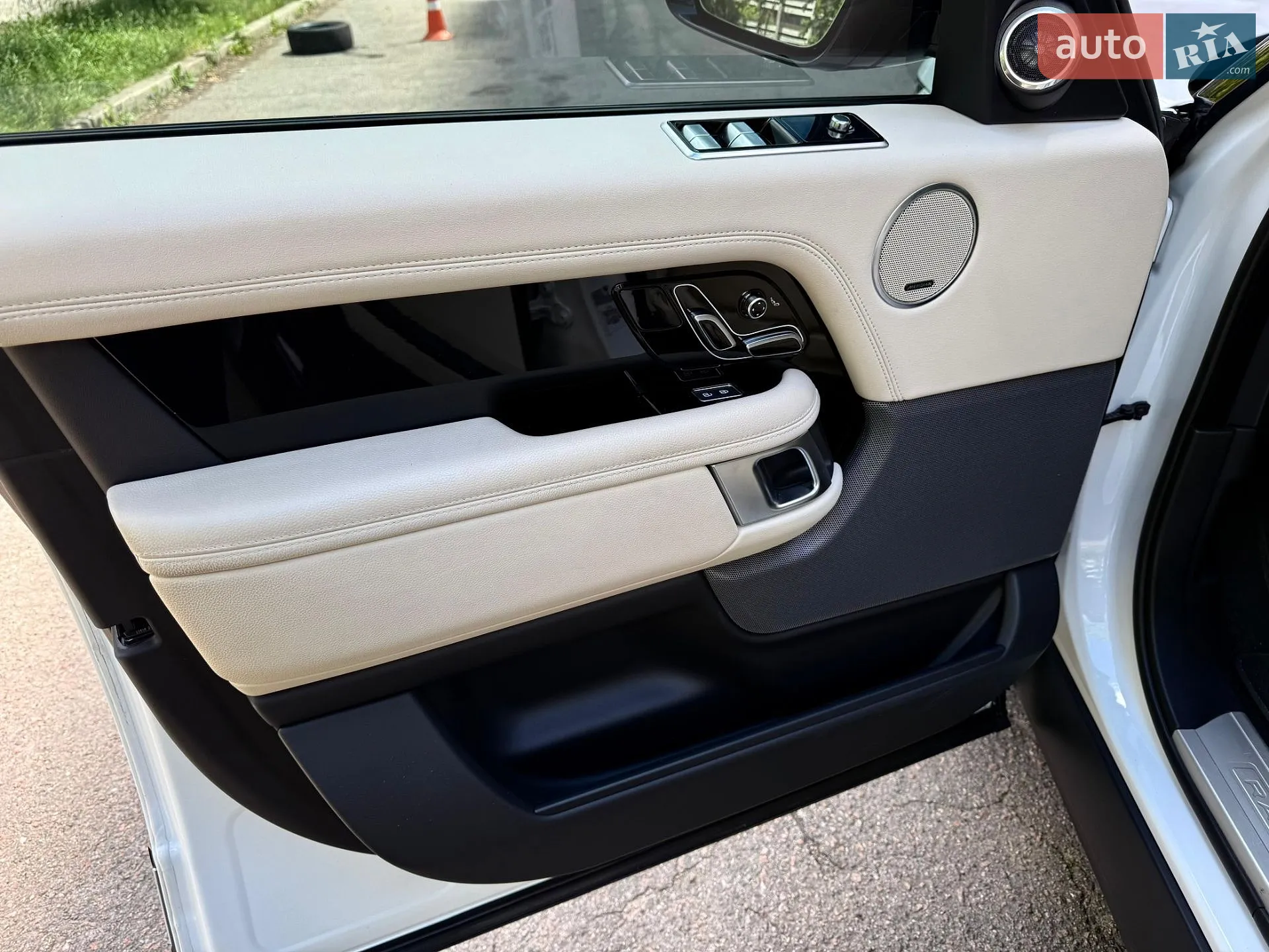2021 Land Rover Range Rover - мініатюра 18