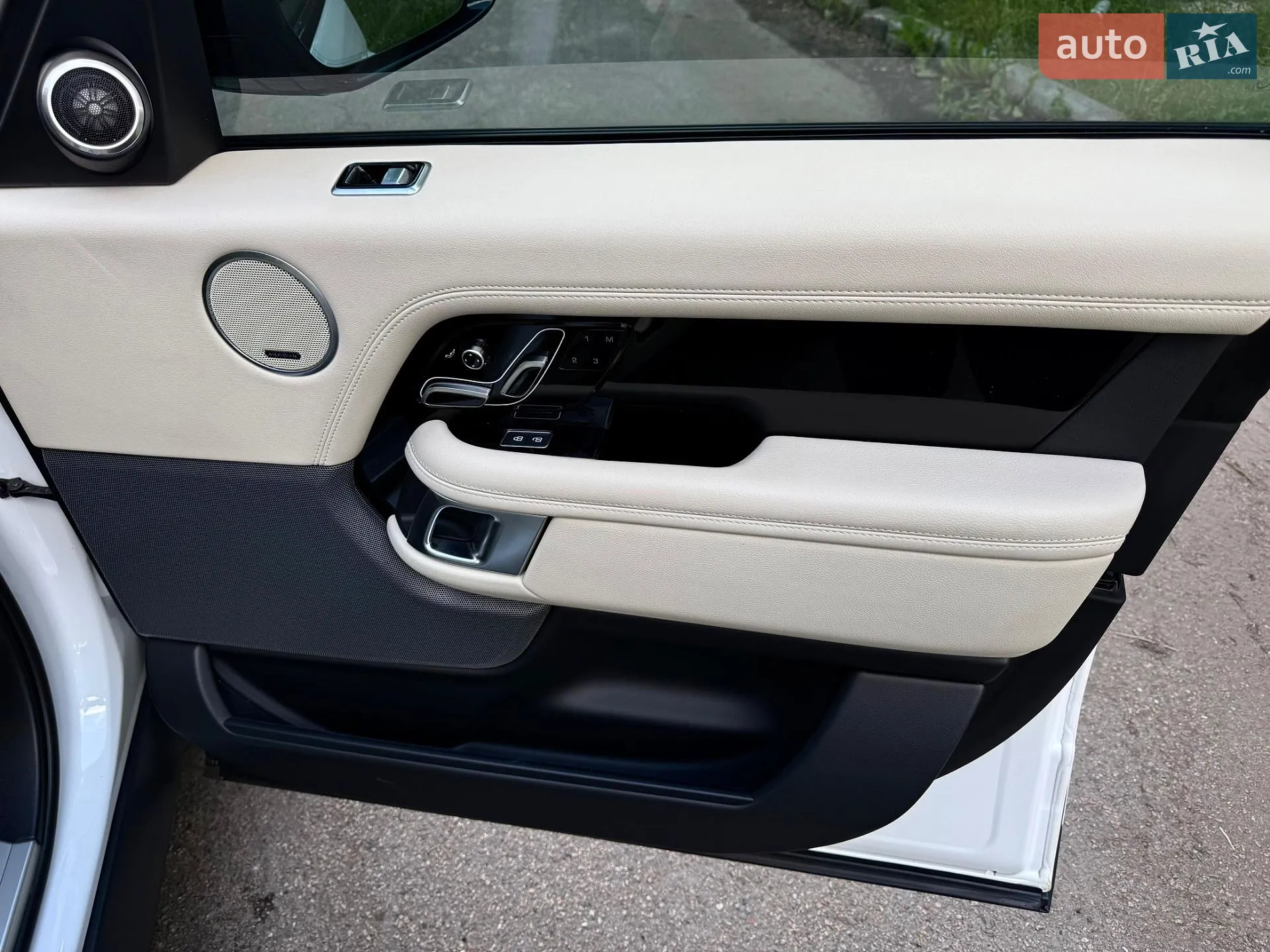 2021 Land Rover Range Rover - мініатюра 24