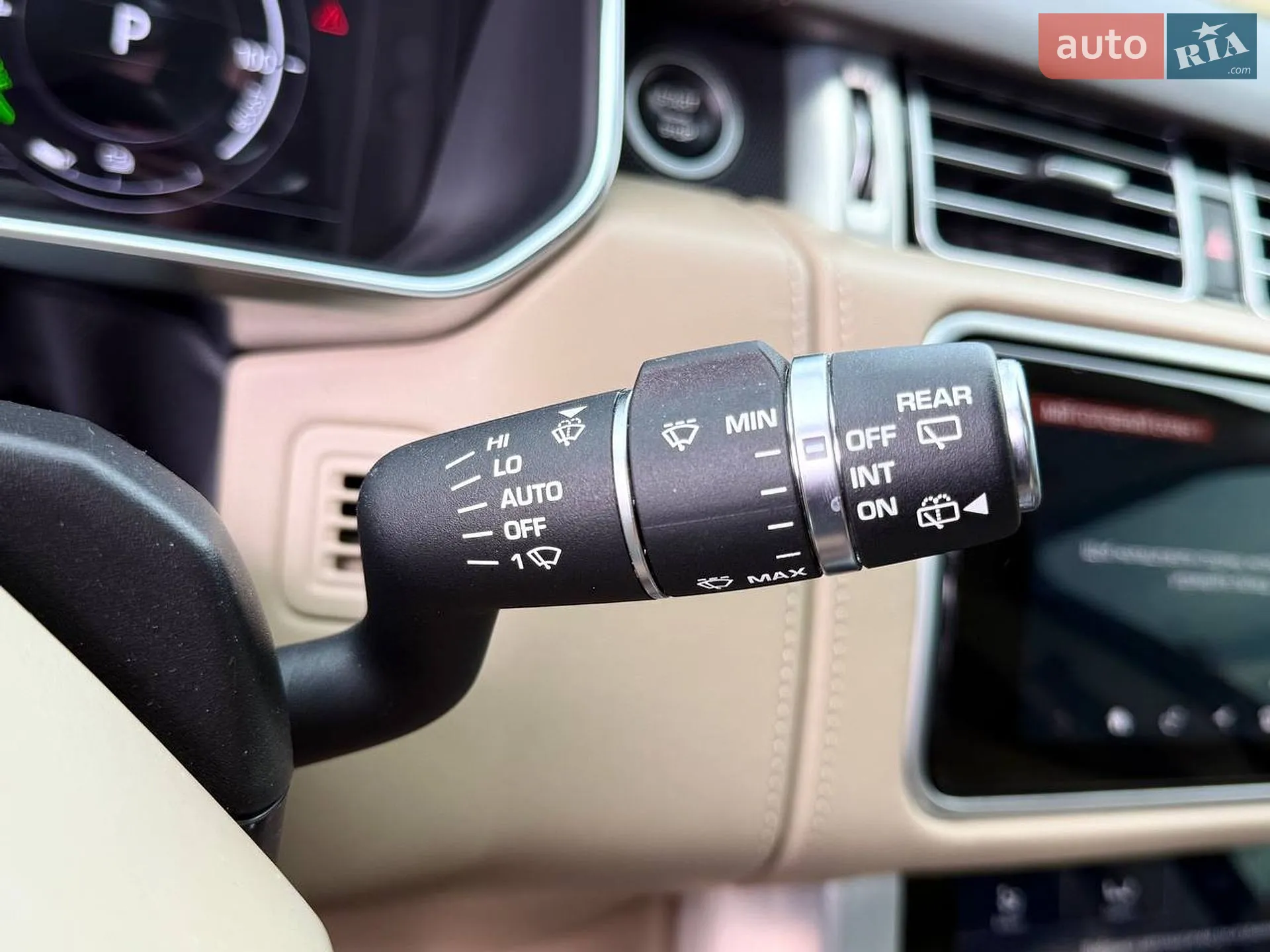 2019 Land Rover Range Rover - мініатюра 31