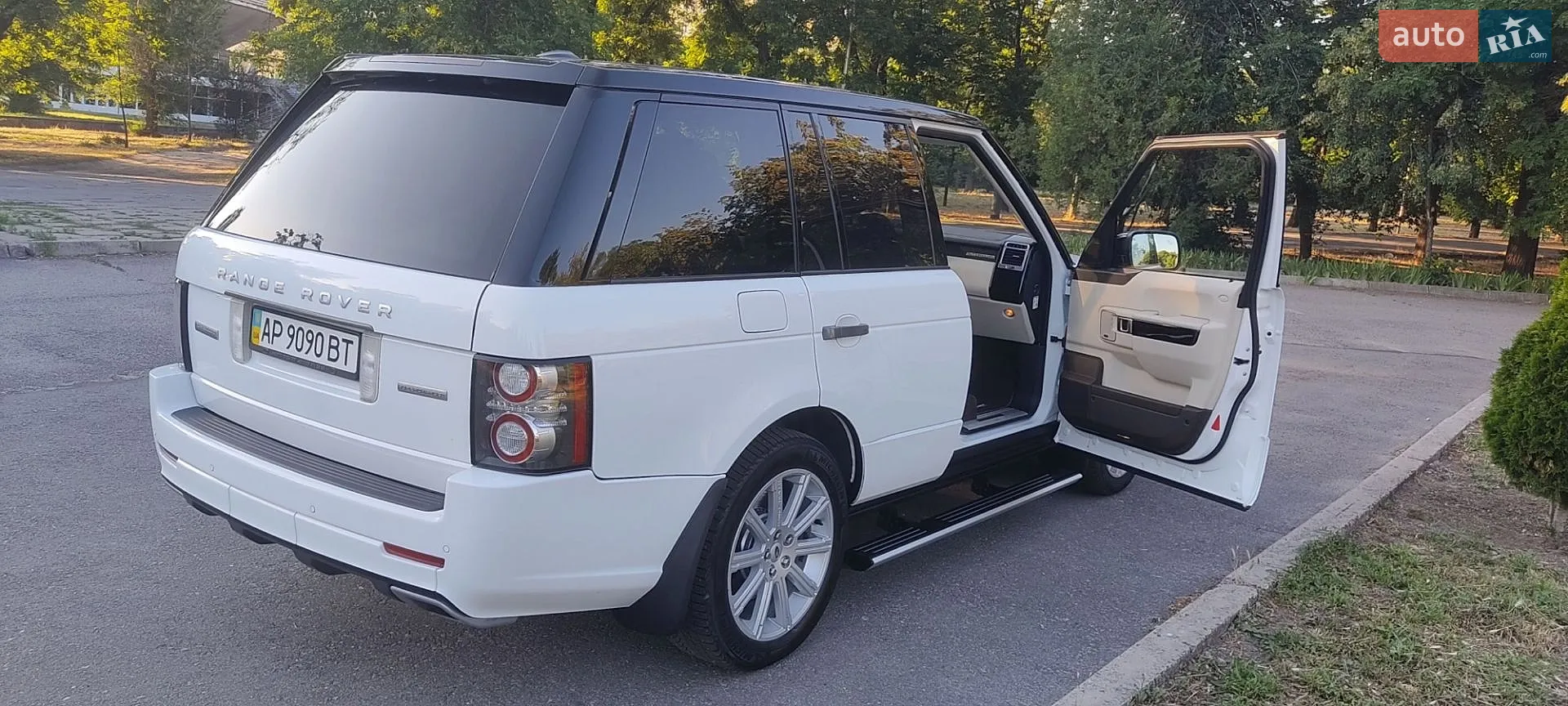 2011 Land Rover Range Rover - мініатюра 38