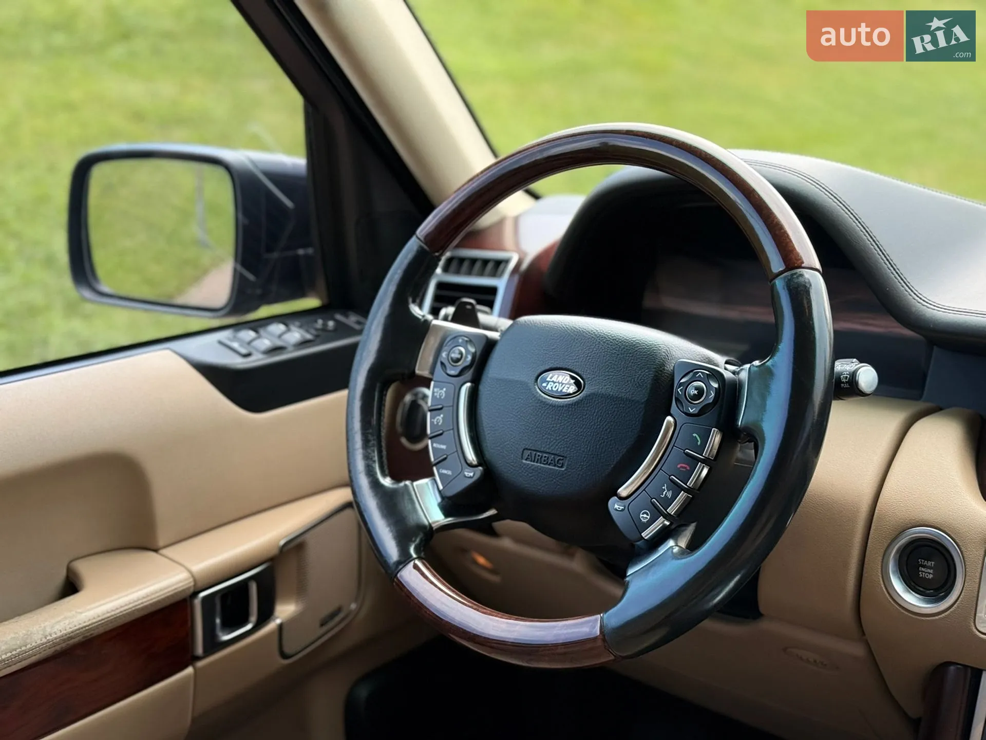 2011 Land Rover Range Rover - мініатюра 32