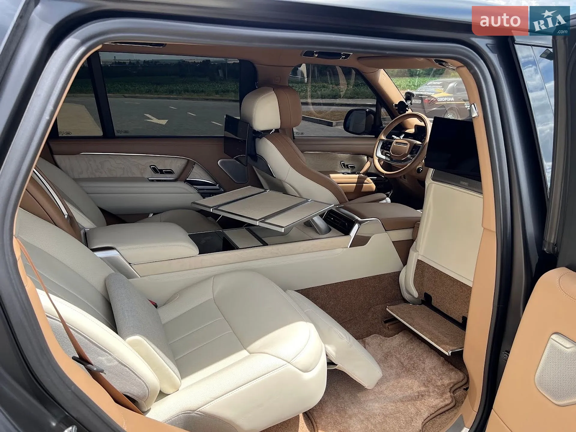 Land Rover Range Rover 2023 VIN SALKABBW6PA053947 фото оголошення 29 з 37