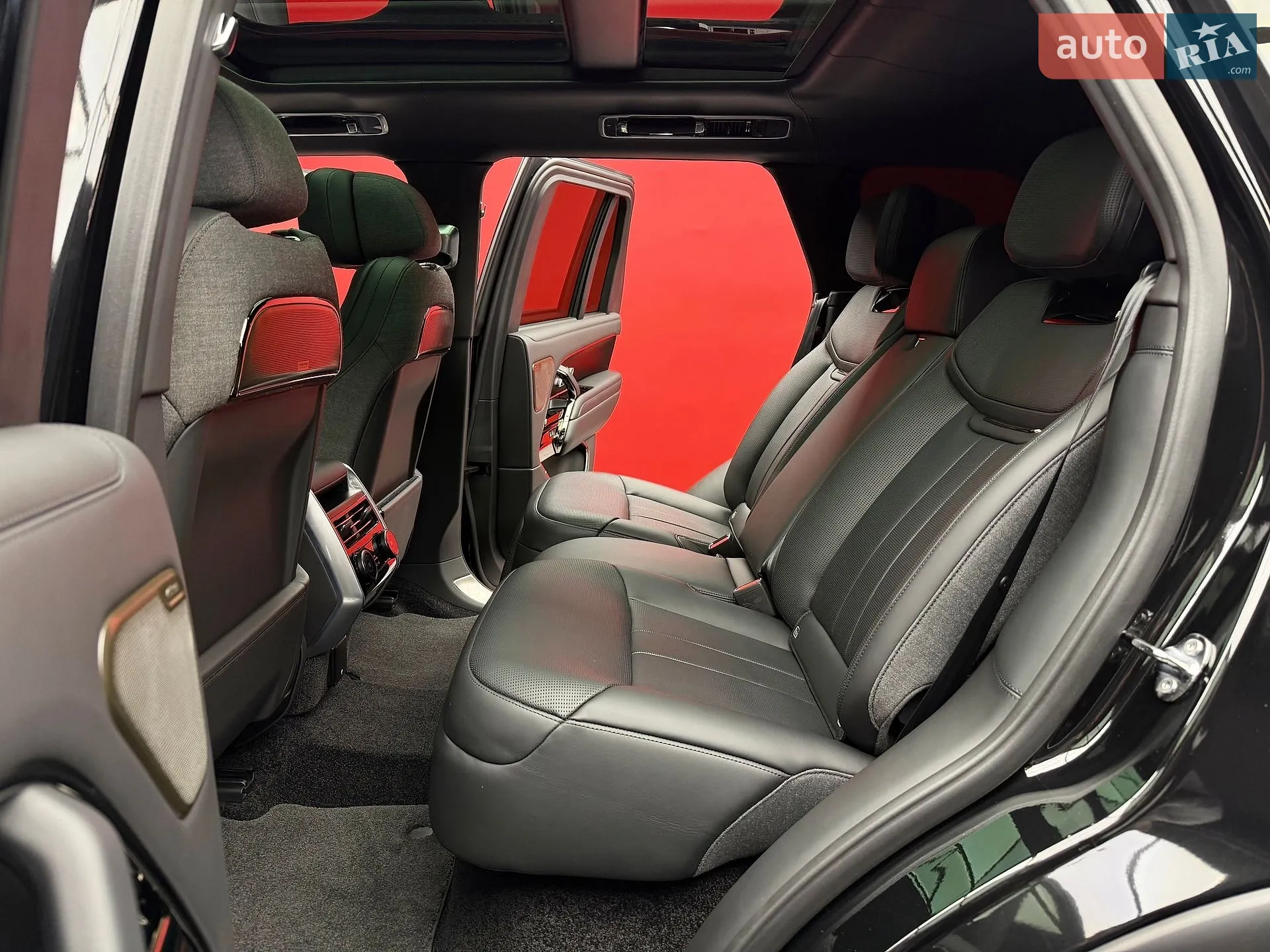 2024 Land Rover Range Rover - мініатюра 40