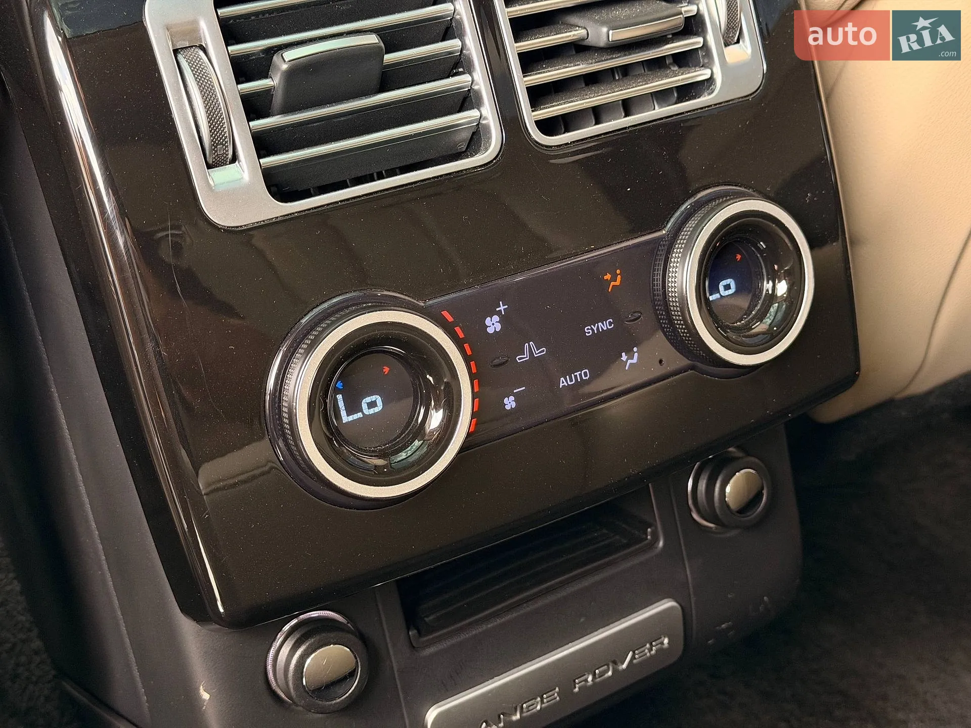 2016 Land Rover Range Rover - мініатюра 57