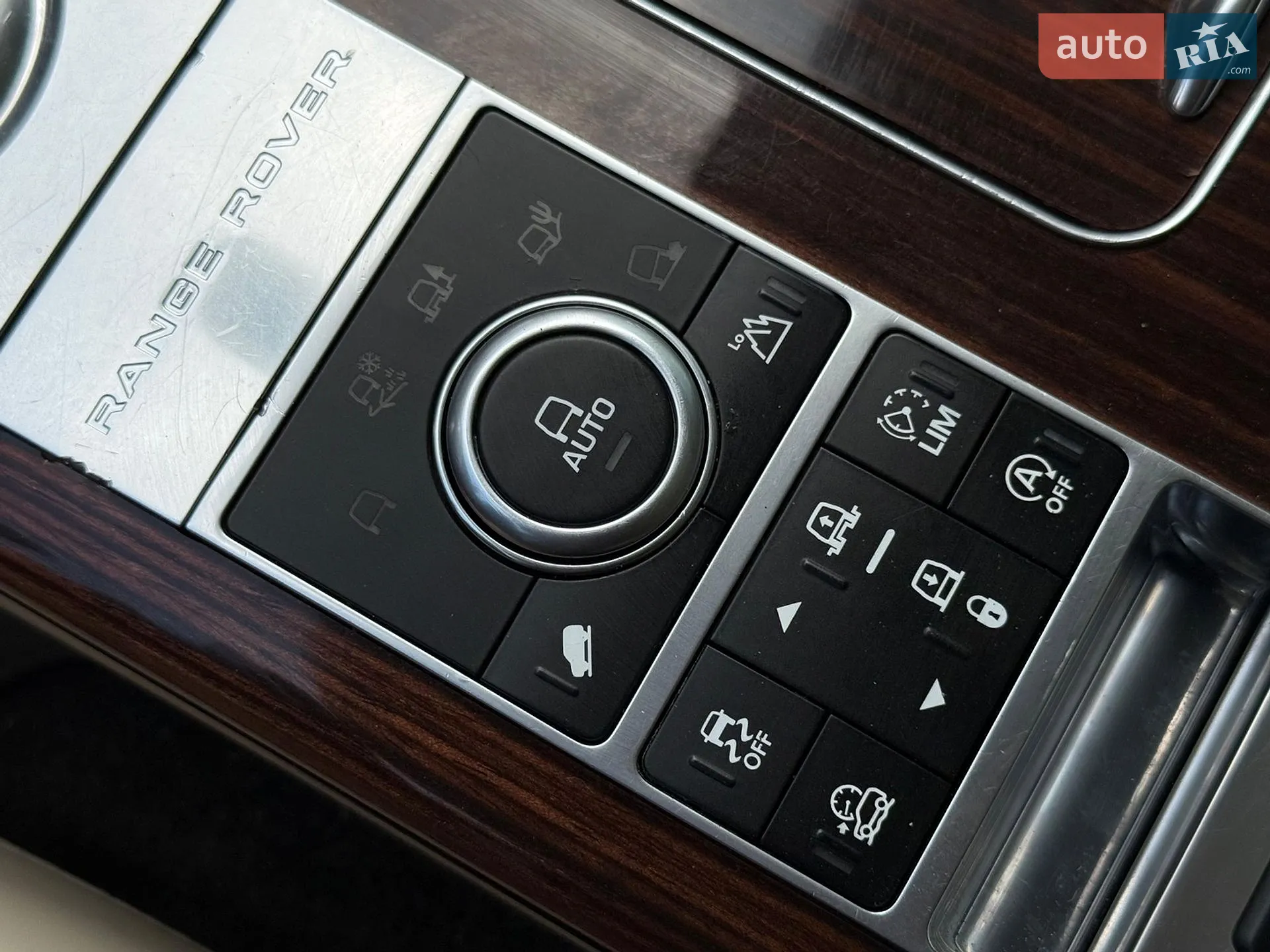 2017 Land Rover Range Rover - мініатюра 28