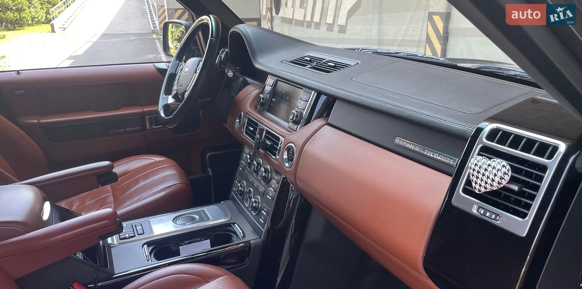 2012 Land Rover Range Rover - мініатюра 19