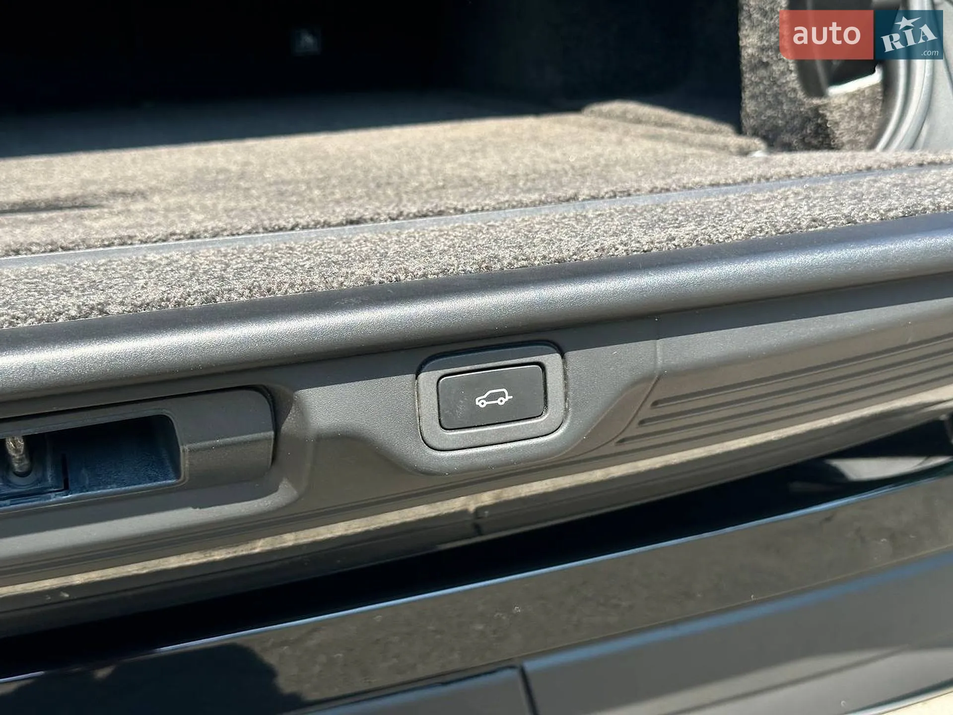 2019 Land Rover Range Rover - мініатюра 31