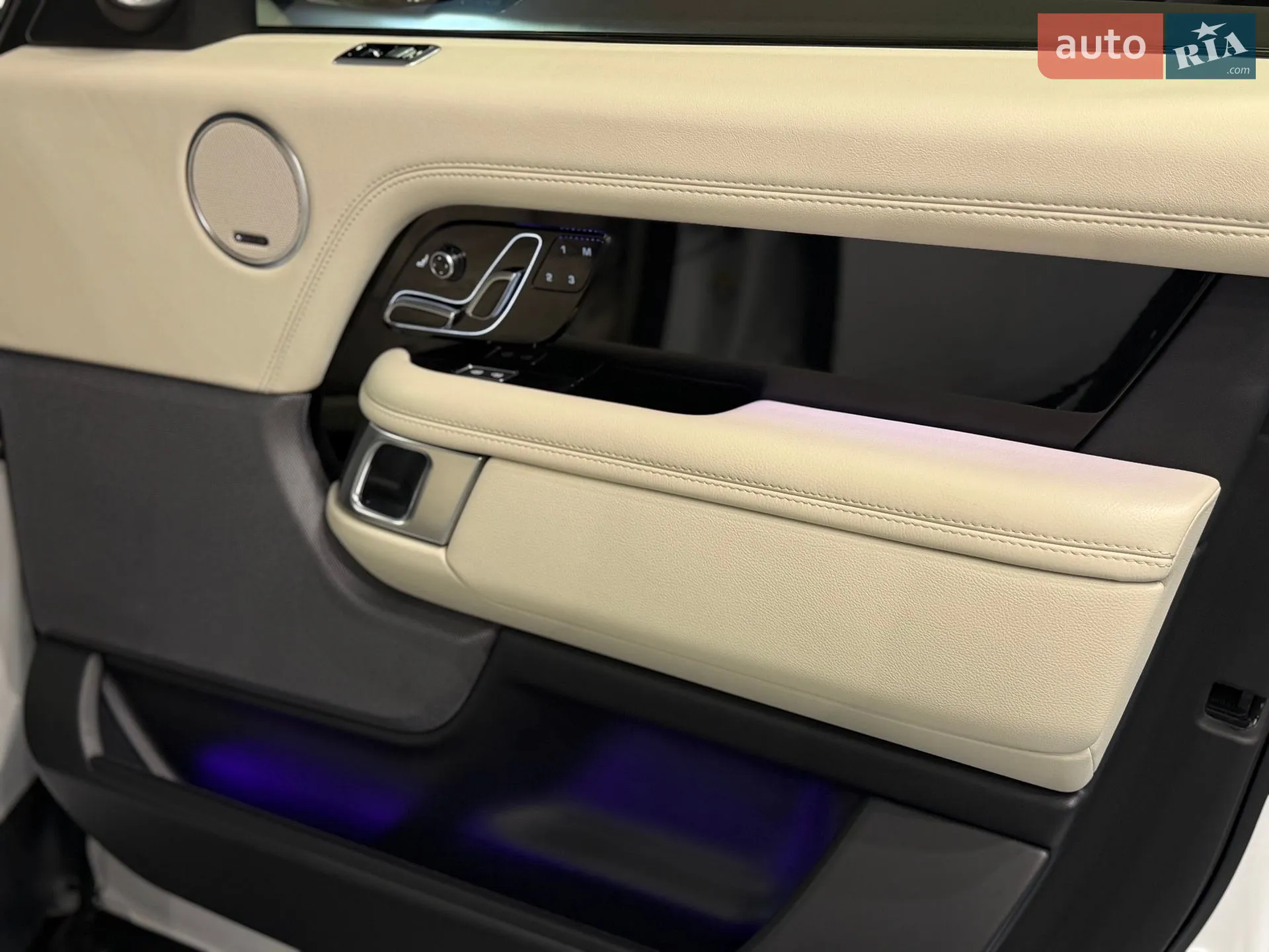 2021 Land Rover Range Rover - мініатюра 23