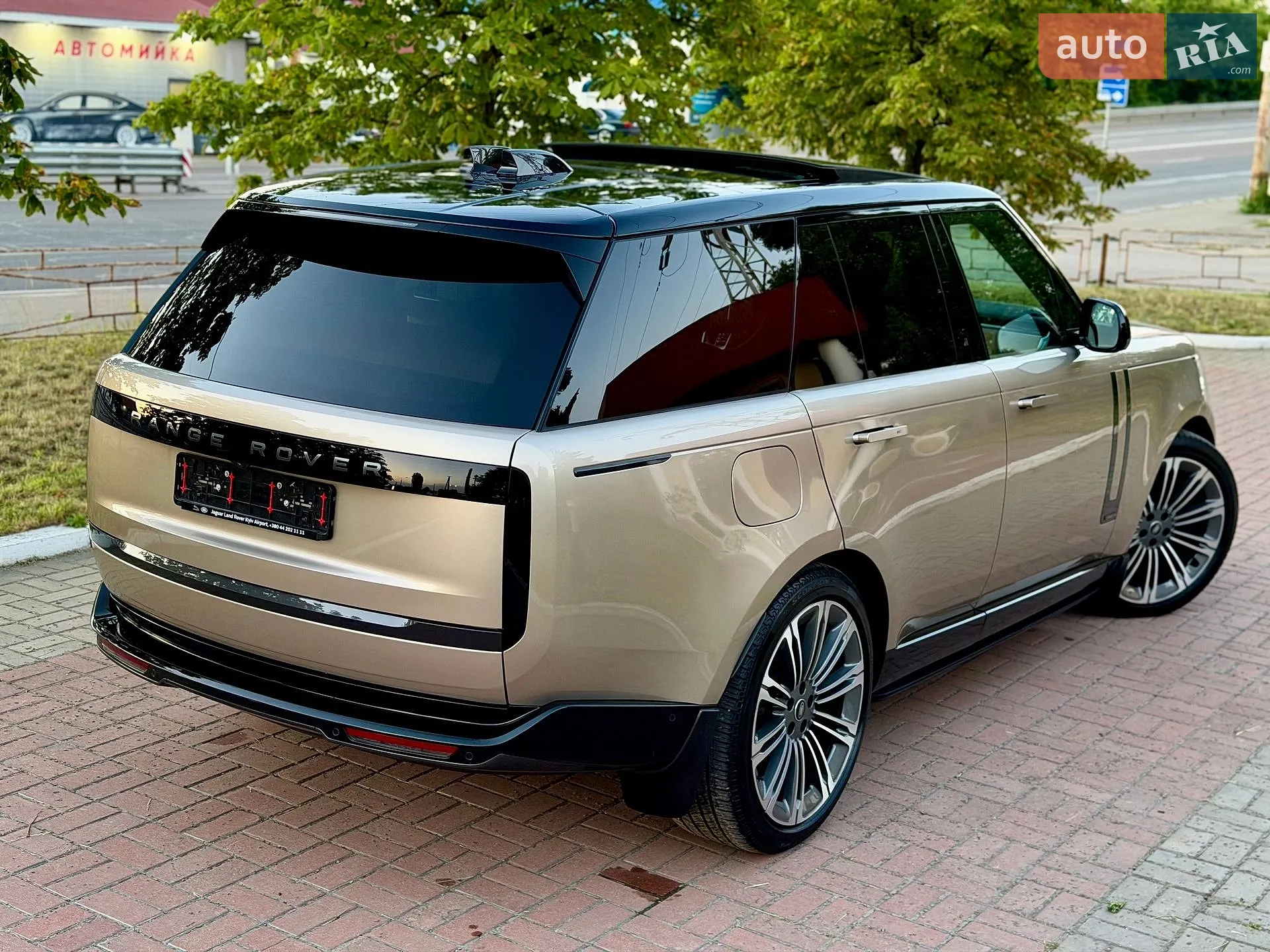 2025 Land Rover Range Rover - мініатюра 19
