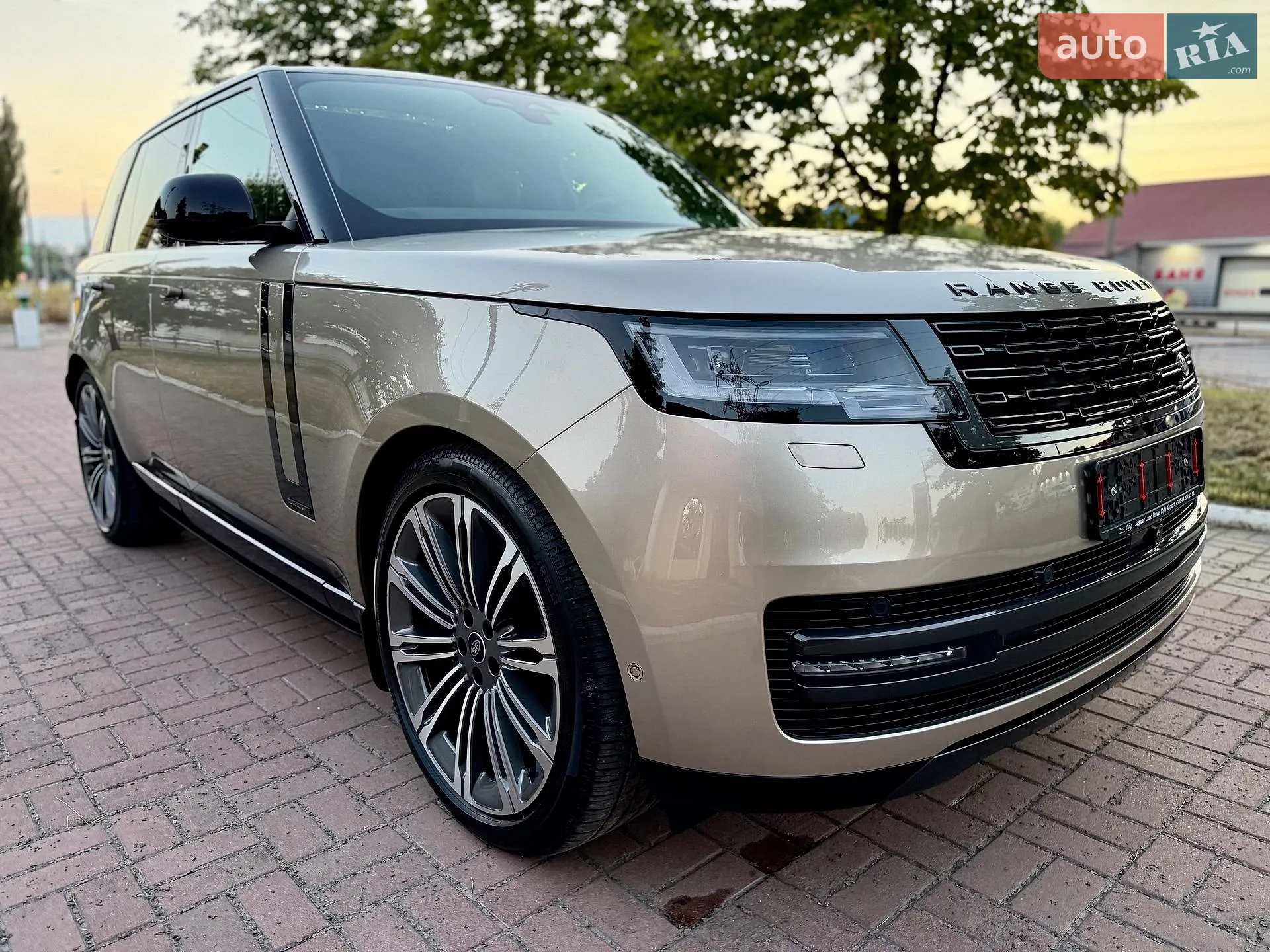 2025 Land Rover Range Rover - мініатюра 25