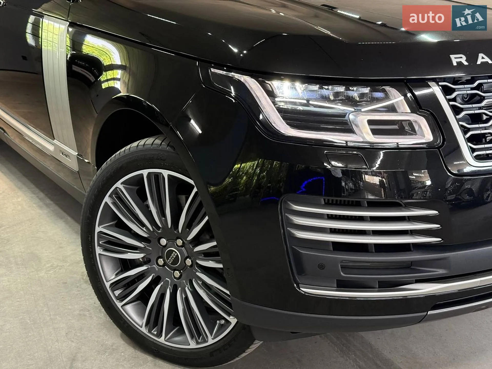 2019 Land Rover Range Rover - мініатюра 2