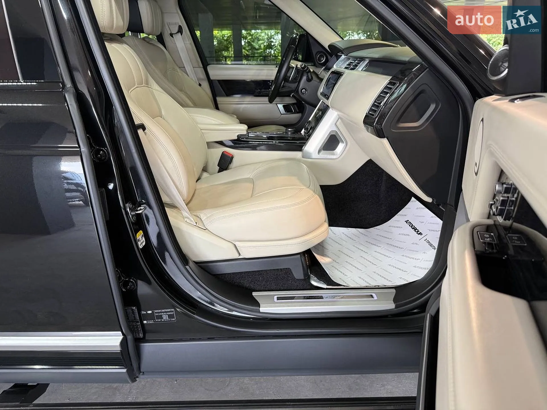 2019 Land Rover Range Rover - мініатюра 29