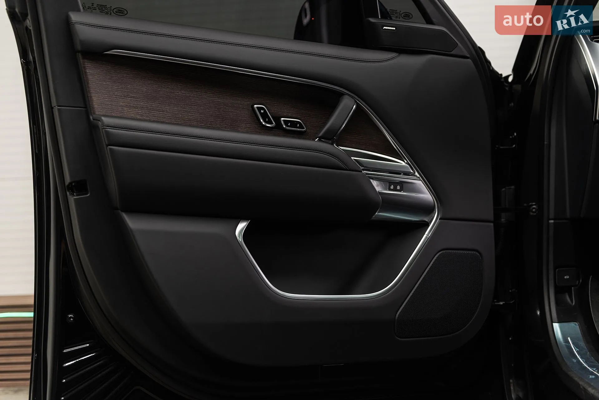 2022 Land Rover Range Rover - мініатюра 24