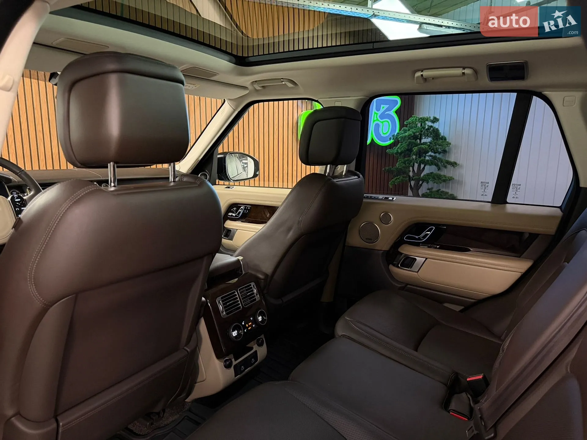 2021 Land Rover Range Rover - мініатюра 33
