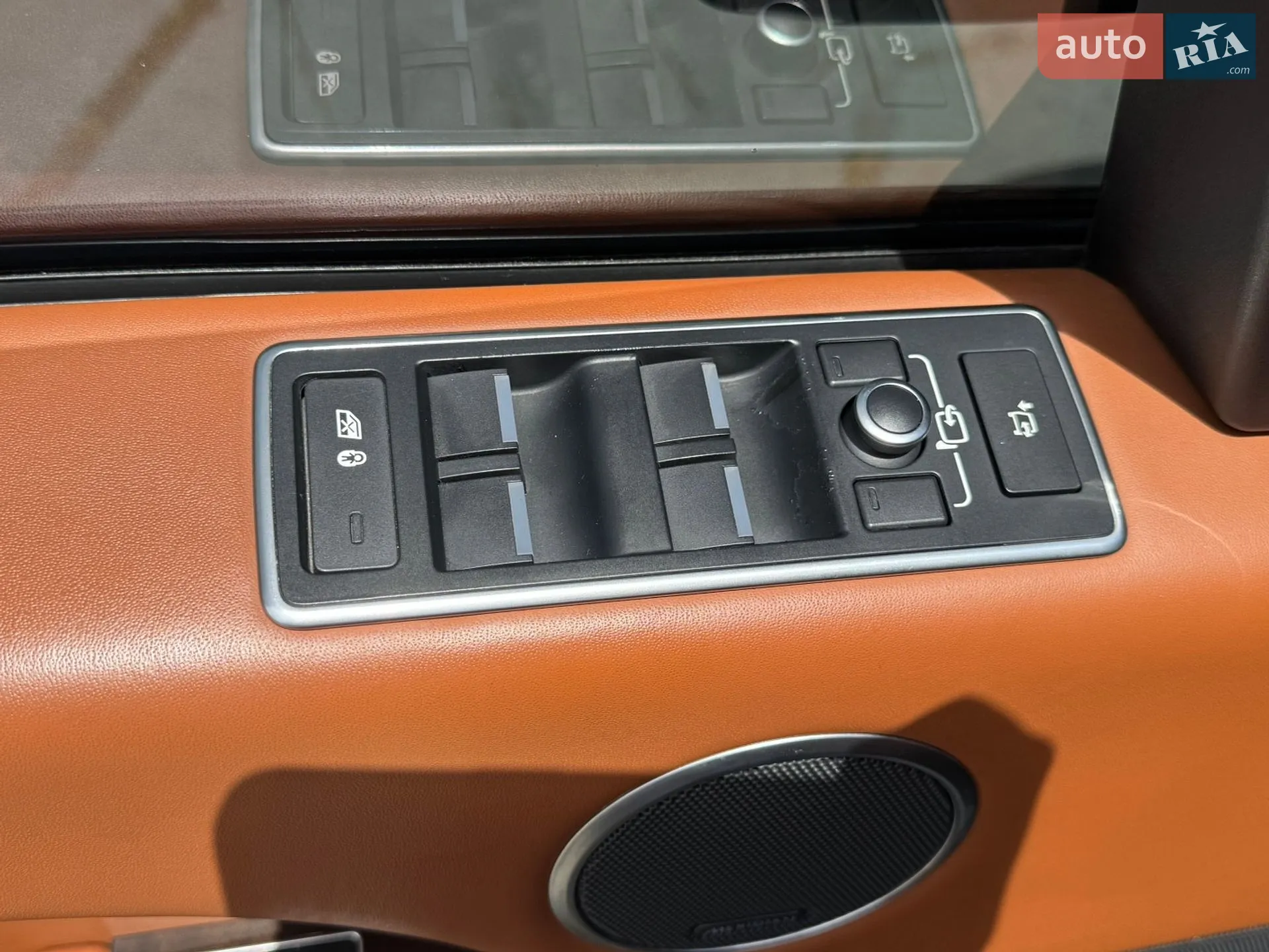 2016 Land Rover Range Rover - мініатюра 15
