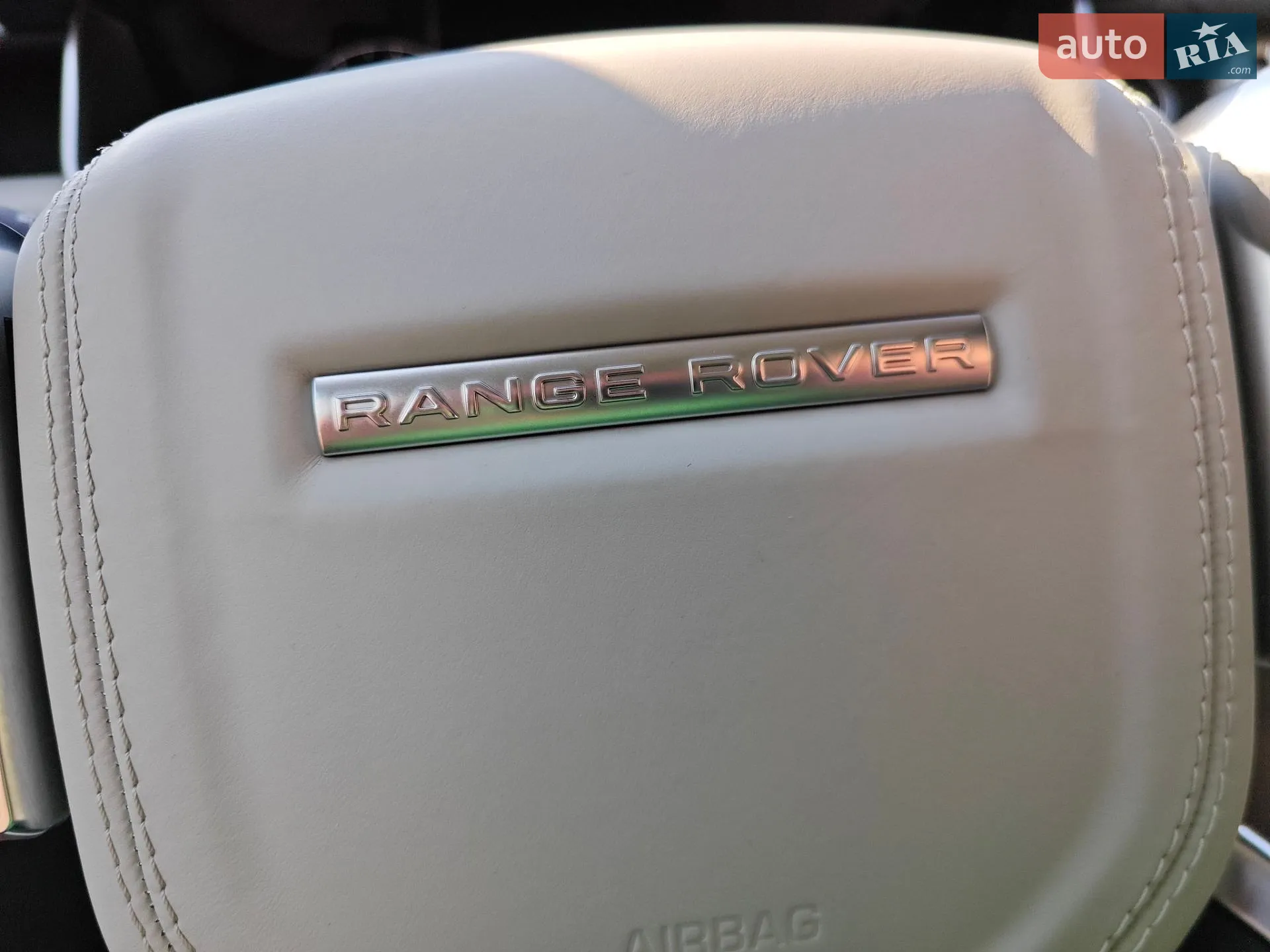 2017 Land Rover Range Rover - мініатюра 28
